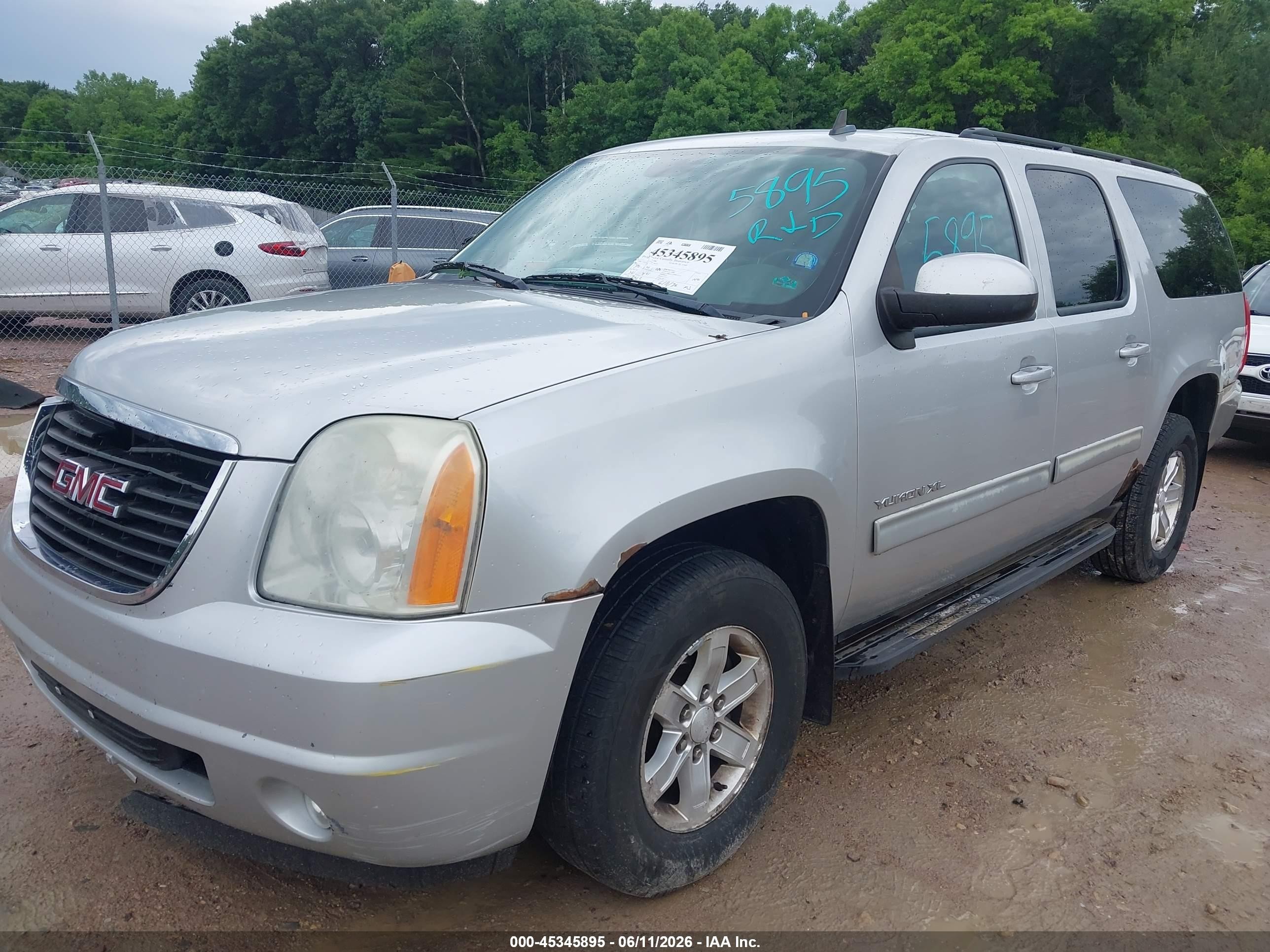 2011 Gmc Yukon Xl 1500 Sle Silver vin: 1GKS2HE3XBR298080