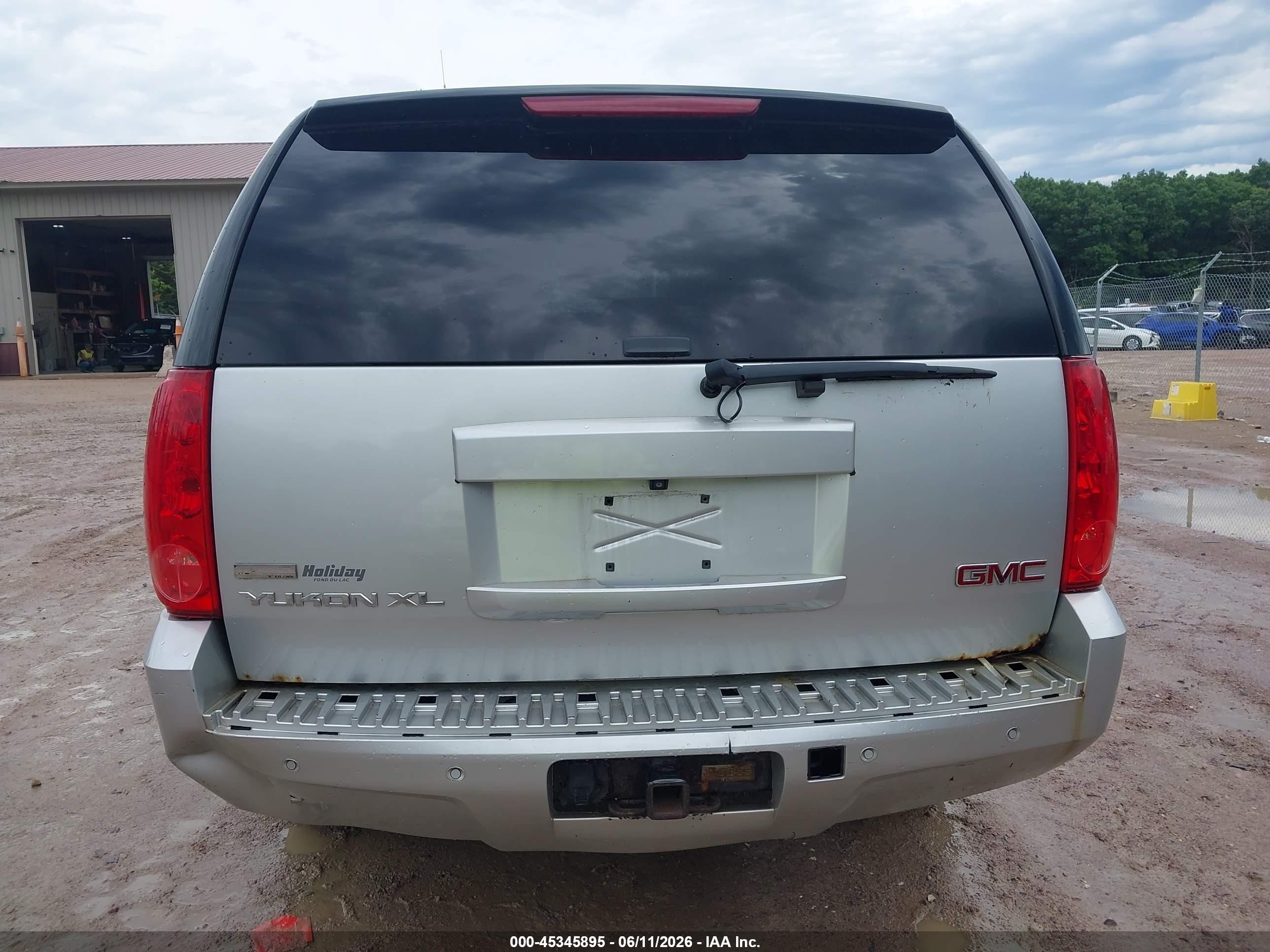 2011 Gmc Yukon Xl 1500 Sle Silver vin: 1GKS2HE3XBR298080