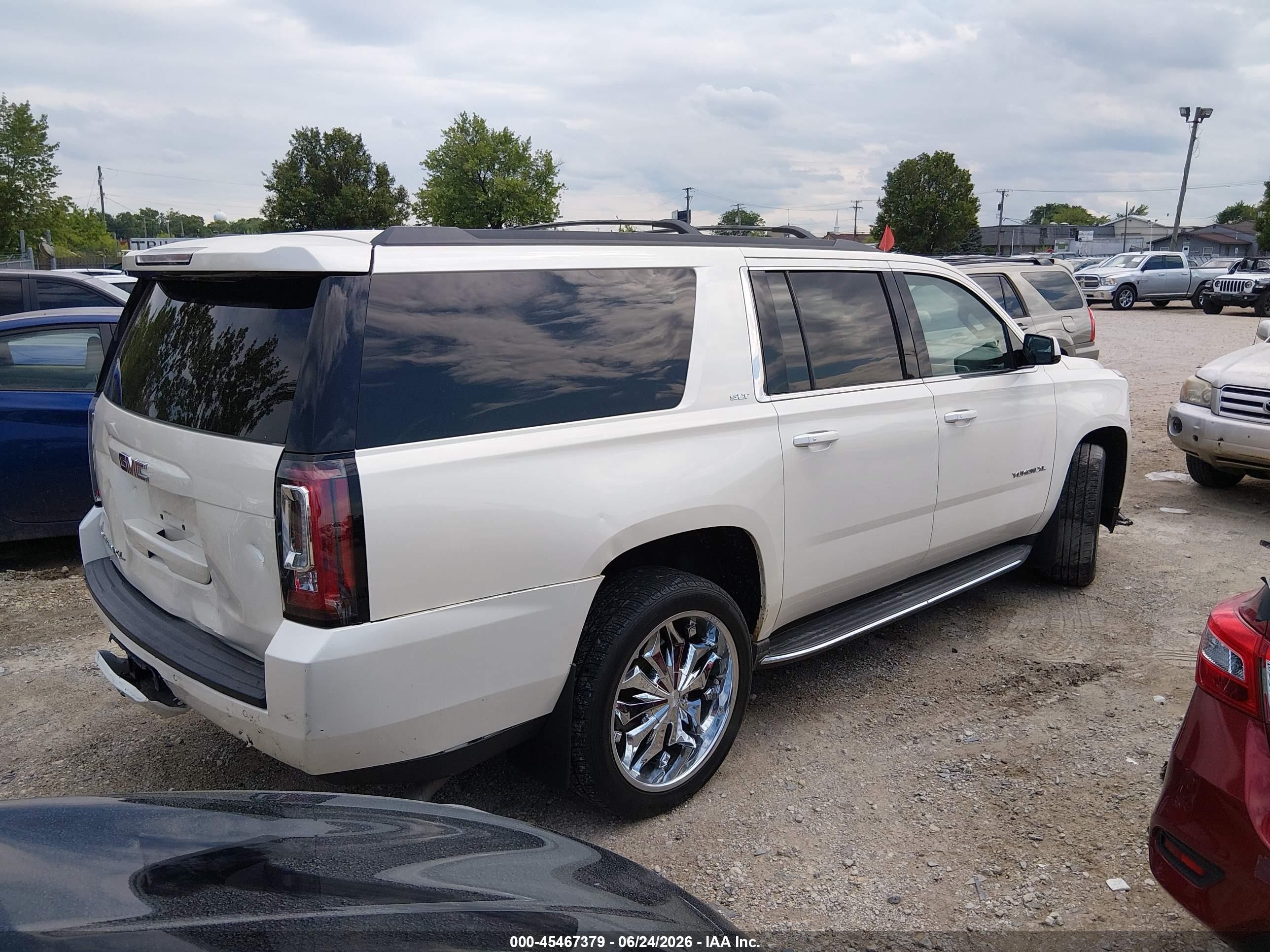 2015 Gmc Yukon Xl 1500 Slt White vin: 1GKS2HKC0FR663151