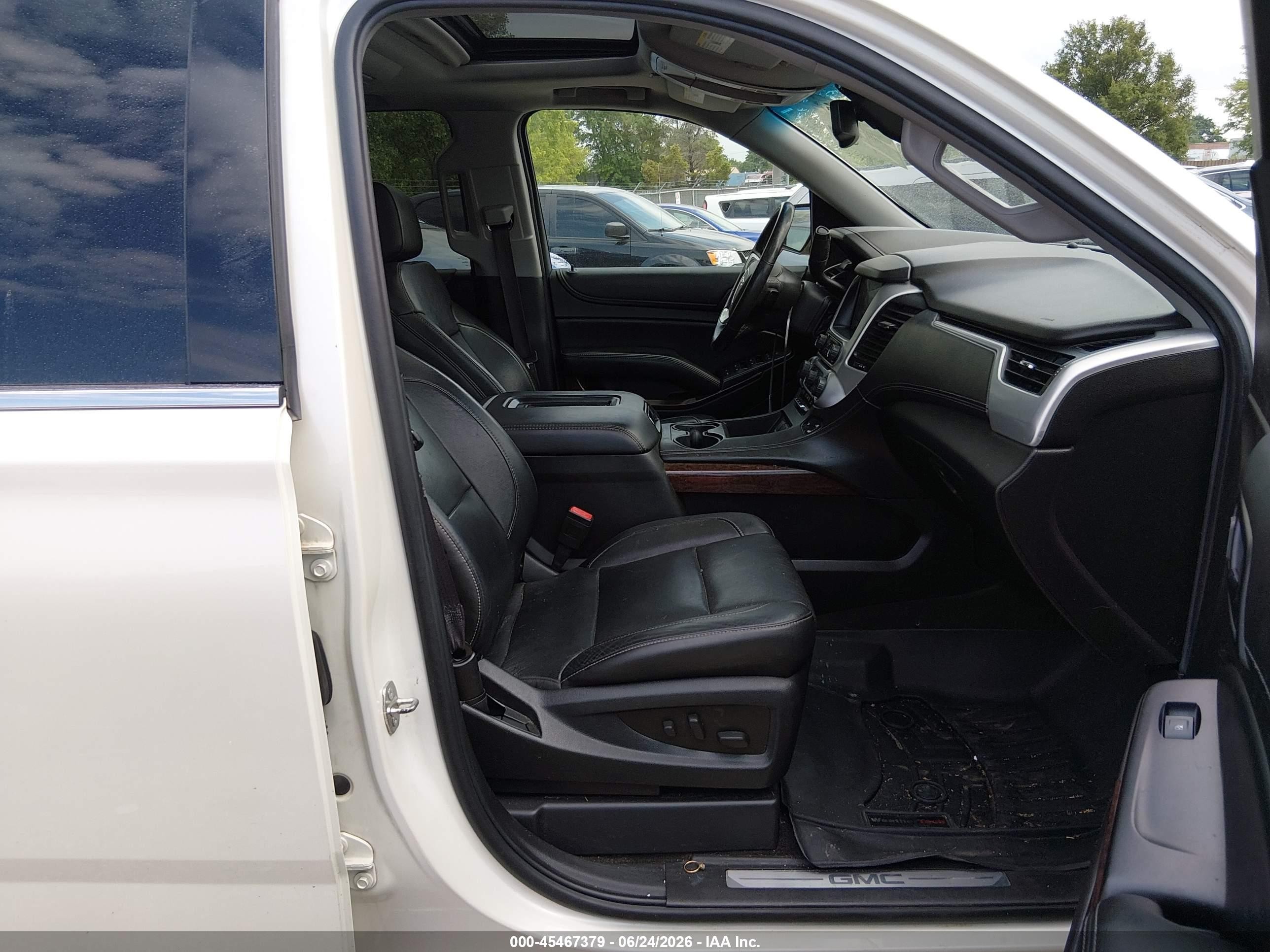 2015 Gmc Yukon Xl 1500 Slt White vin: 1GKS2HKC0FR663151