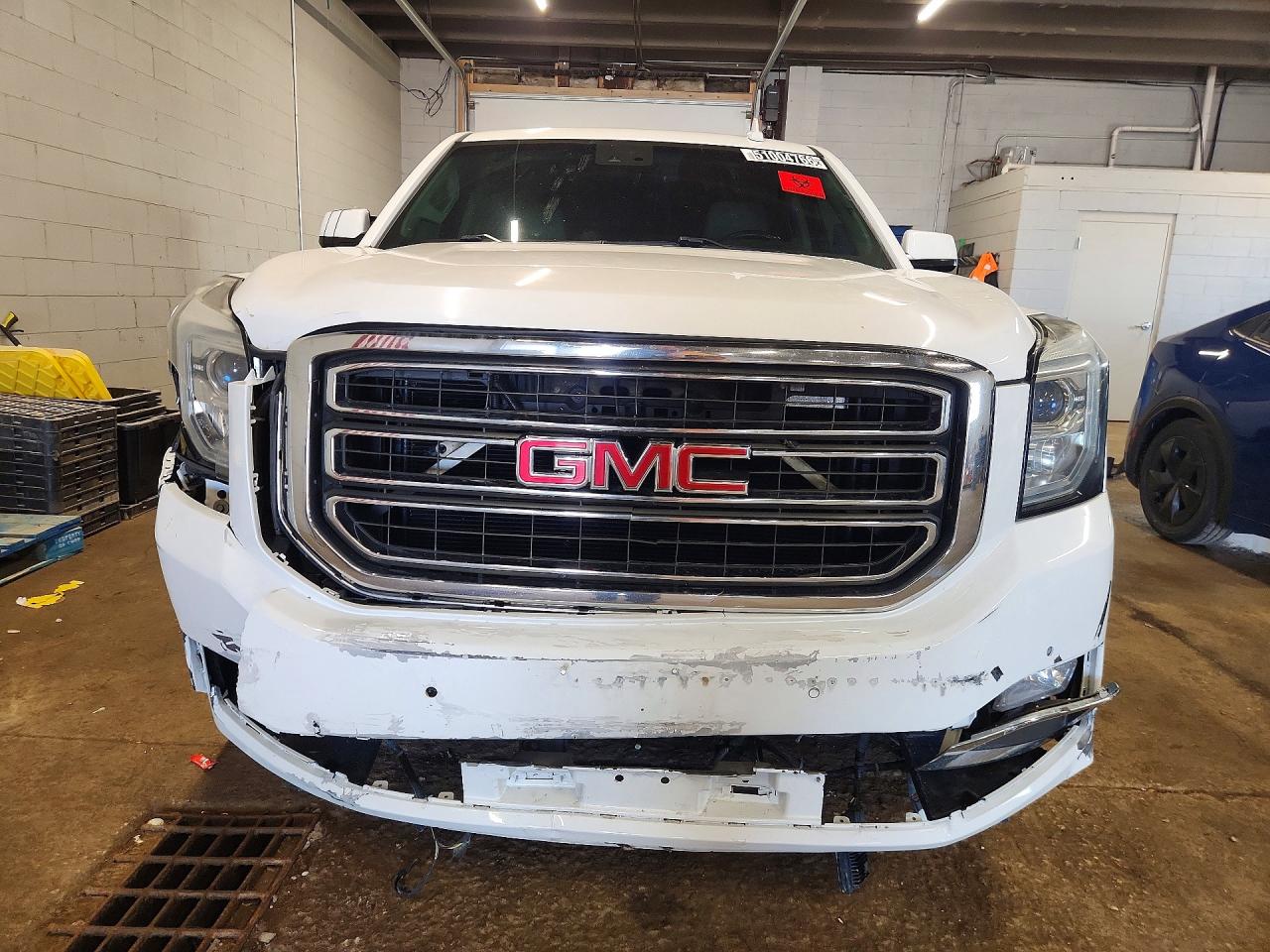 2015 Gmc Yukon Xl K1500 Slt Белый vin: 1GKS2HKC1FR627954