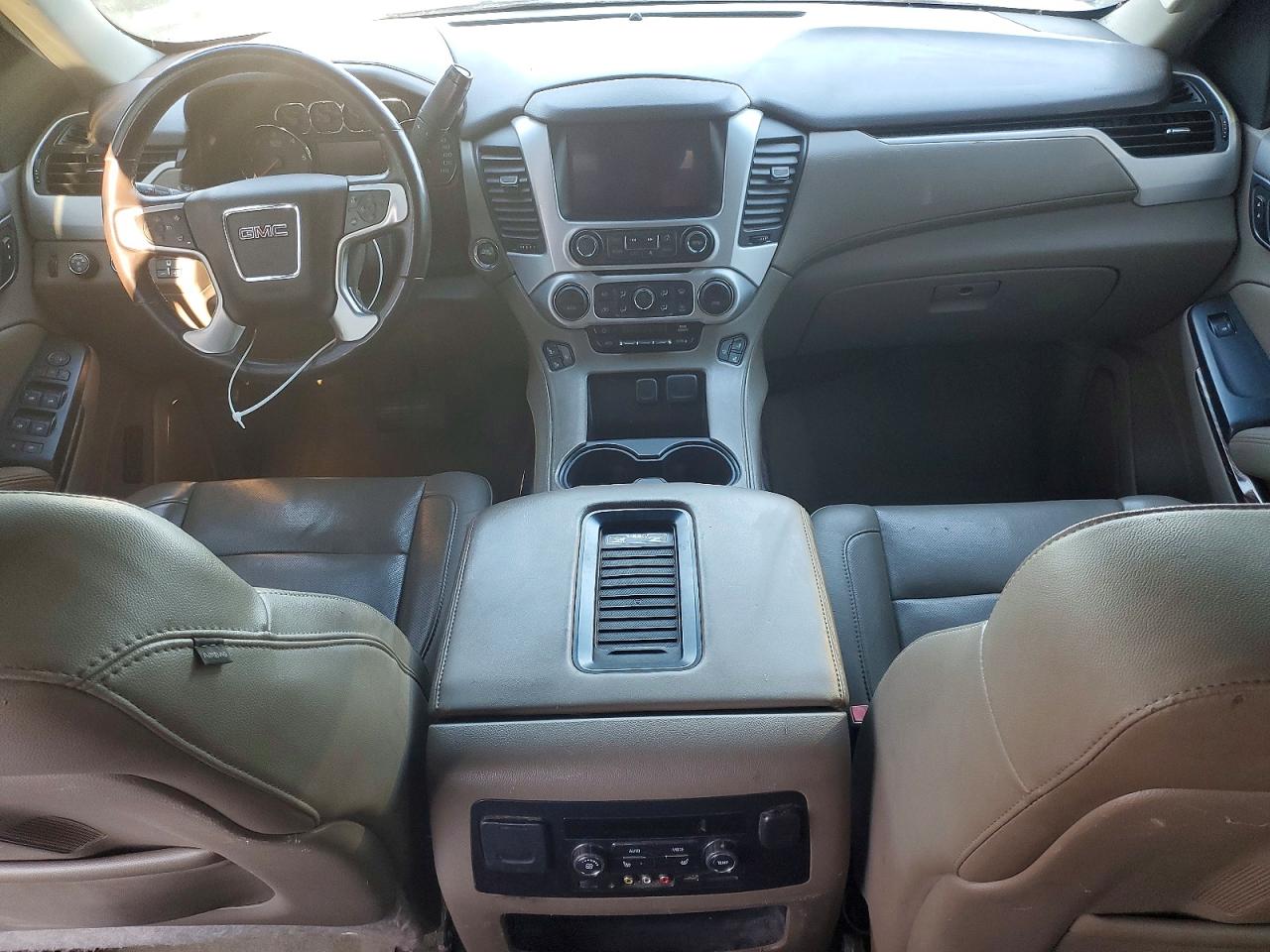 2015 Gmc Yukon Xl Белый vin: 1GKS2HKC2FR629079