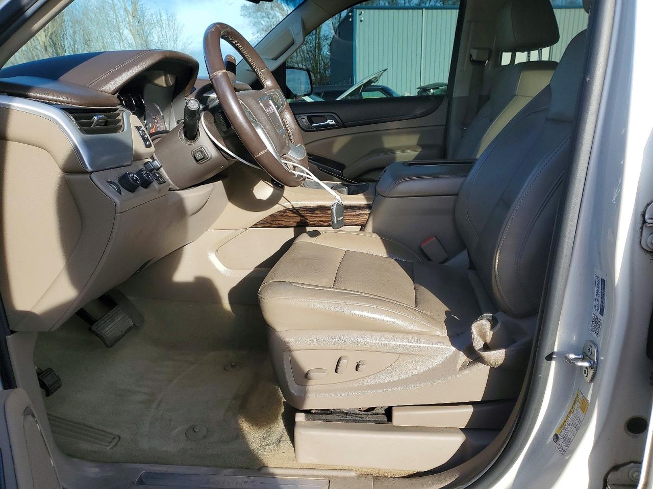 2015 Gmc Yukon Xl Белый vin: 1GKS2HKC2FR629079