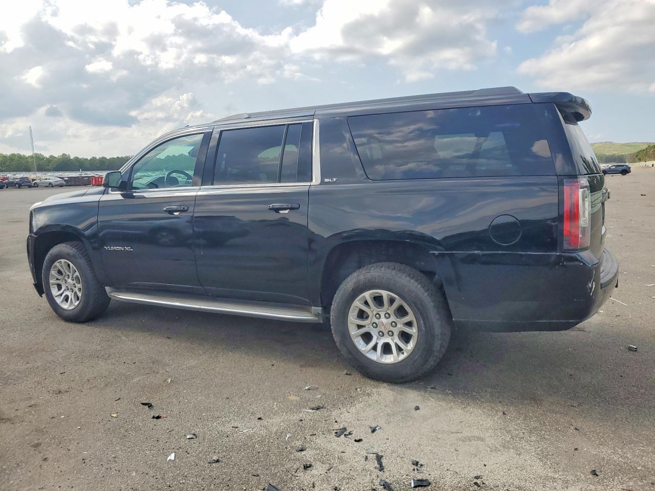 2015 Gmc Yukon Xl K1500 Slt Black vin: 1GKS2HKC4FR253985