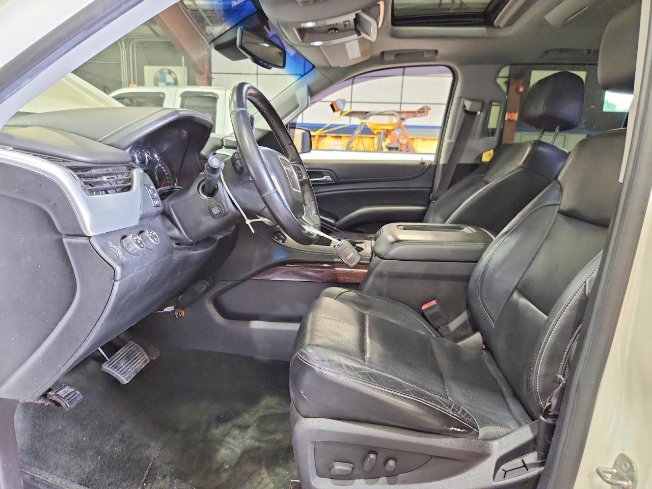 2015 Gmc Yukon Xl K1500 Slt White vin: 1GKS2HKC4FR531199