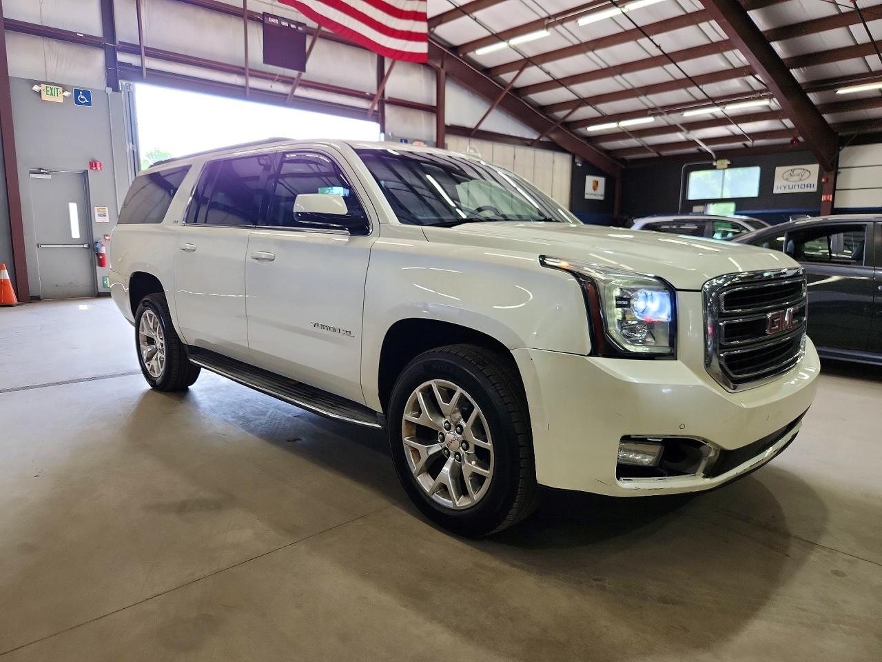 2015 Gmc Yukon Xl K1500 Slt White vin: 1GKS2HKC4FR531199