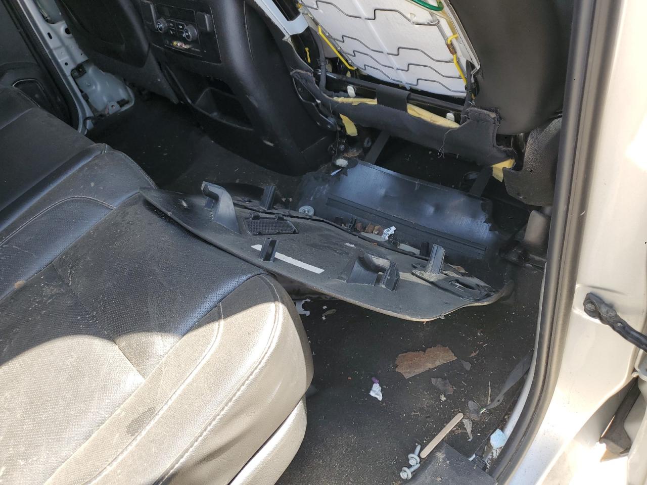 2015 Gmc Yukon Xl K1500 Slt Silver vin: 1GKS2HKC4FR611389 Damage: Right Front Seat Back, Broken, Replacement Required