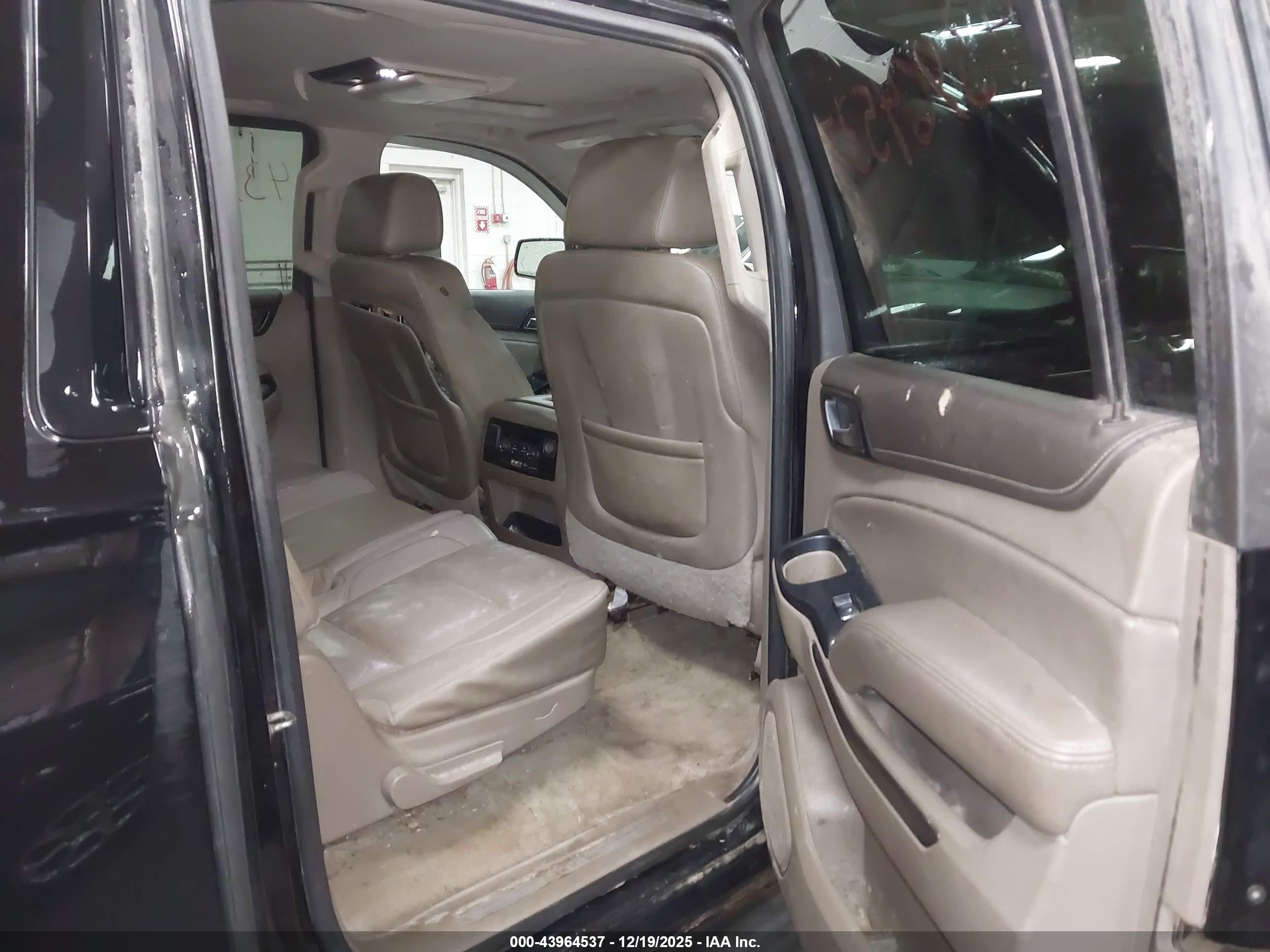 2015 Gmc Yukon Xl 1500 Slt Black vin: 1GKS2HKC4FR661872