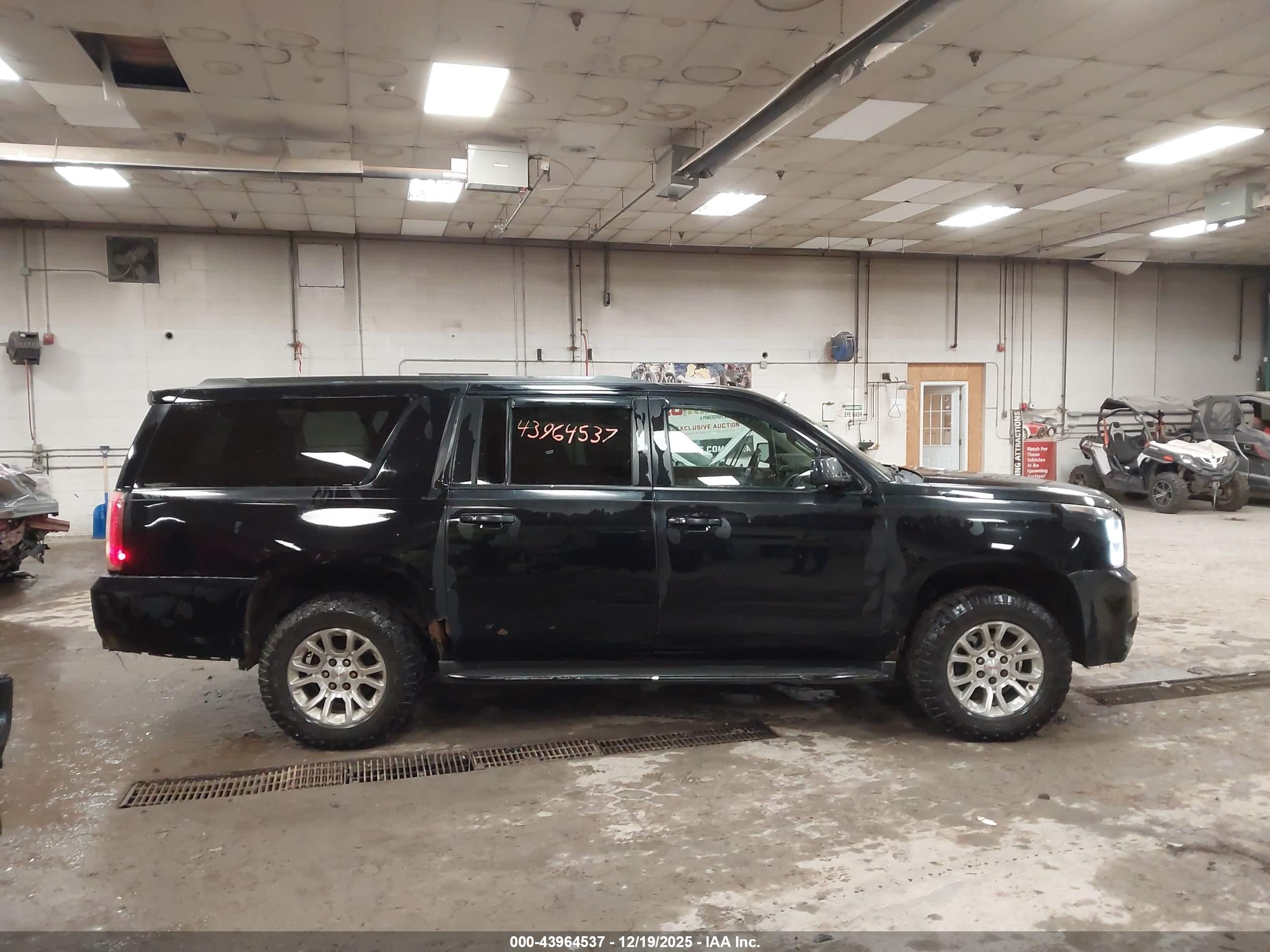 2015 Gmc Yukon Xl 1500 Slt Black vin: 1GKS2HKC4FR661872