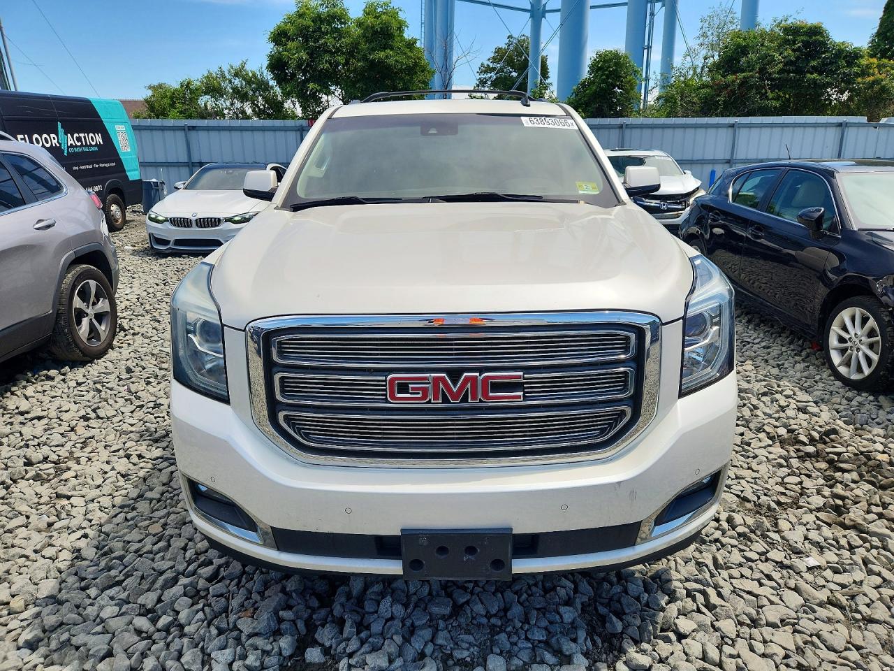 2015 Gmc Yukon Xl K1500 Slt White vin: 1GKS2HKC5FR161591
