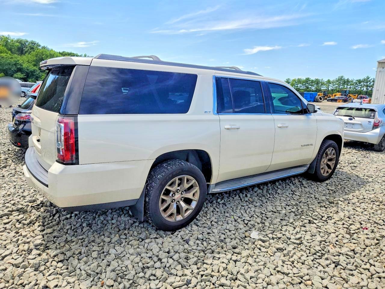 2015 Gmc Yukon Xl K1500 Slt White vin: 1GKS2HKC5FR161591