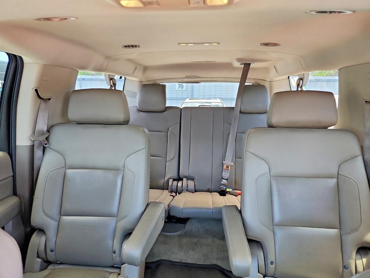 2015 Gmc Yukon Xl K1500 Slt White vin: 1GKS2HKC5FR161591