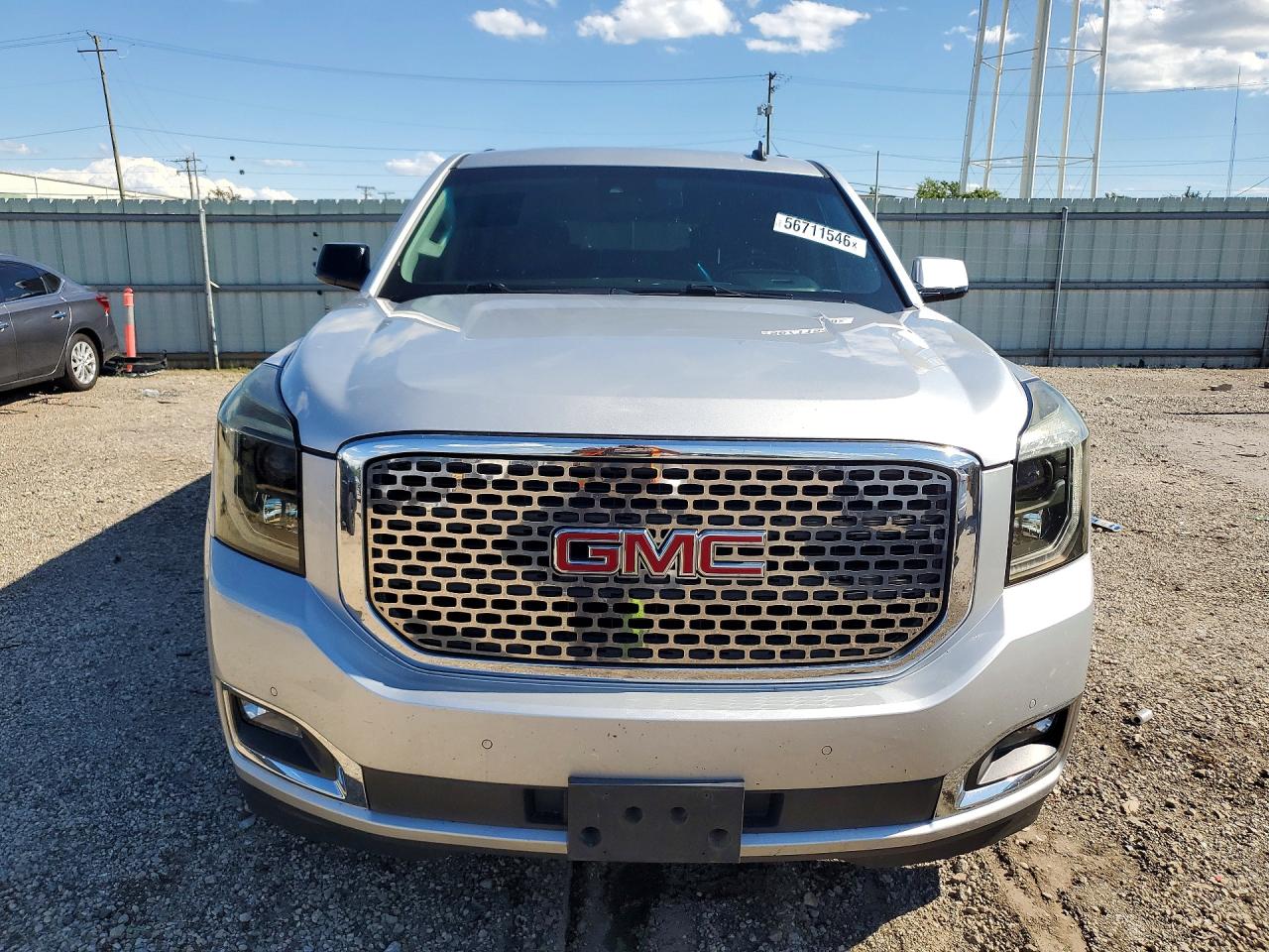 2015 Gmc Yukon Xl K1500 Slt Silver vin: 1GKS2HKC5FR176009