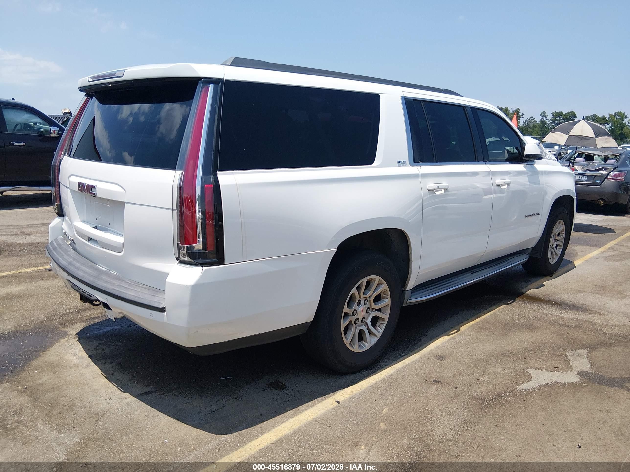2015 Gmc Yukon Xl 1500 Slt White vin: 1GKS2HKC6FR205422