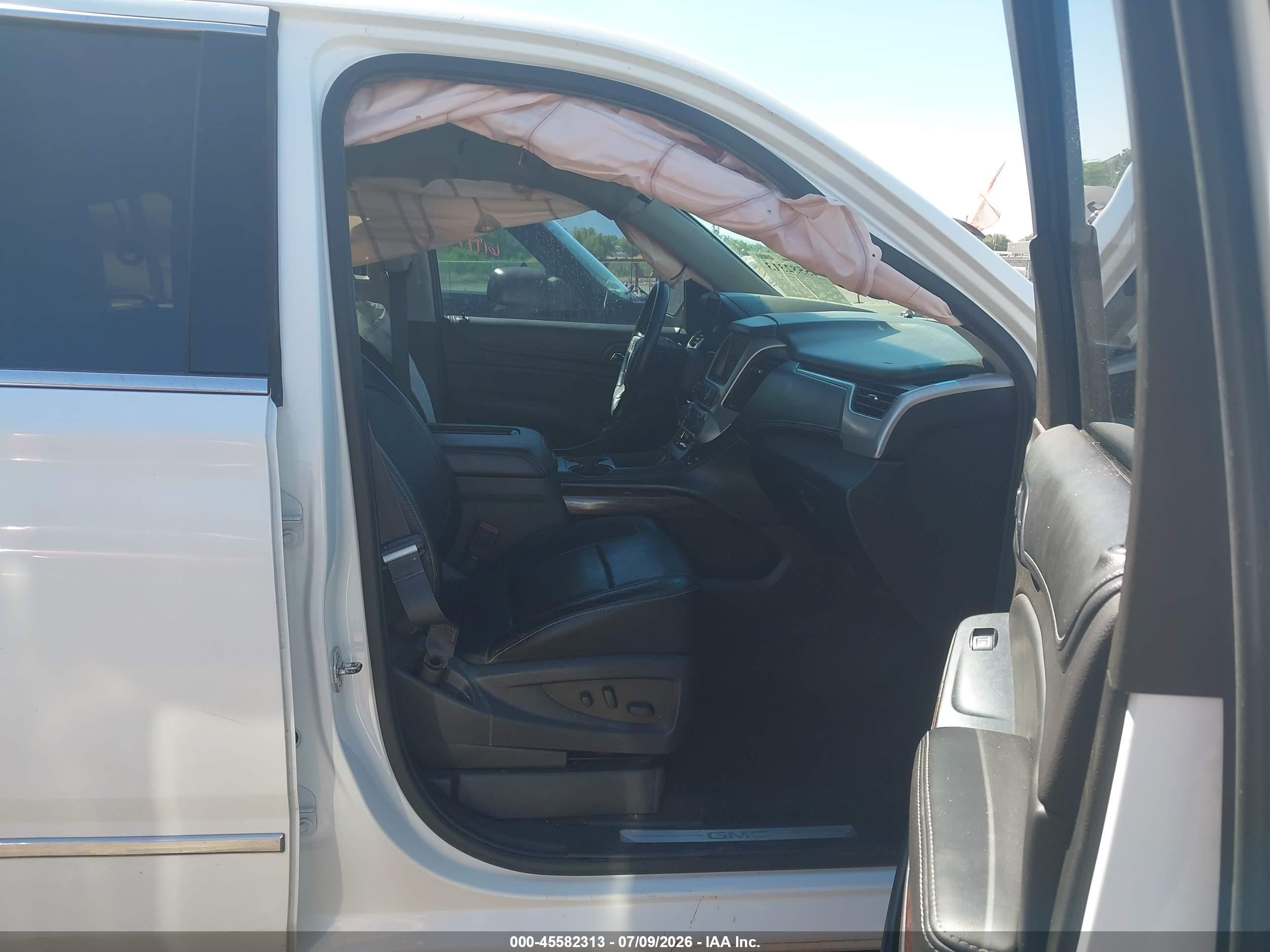 2015 Gmc Yukon Xl 1500 Slt White vin: 1GKS2HKC6FR230160