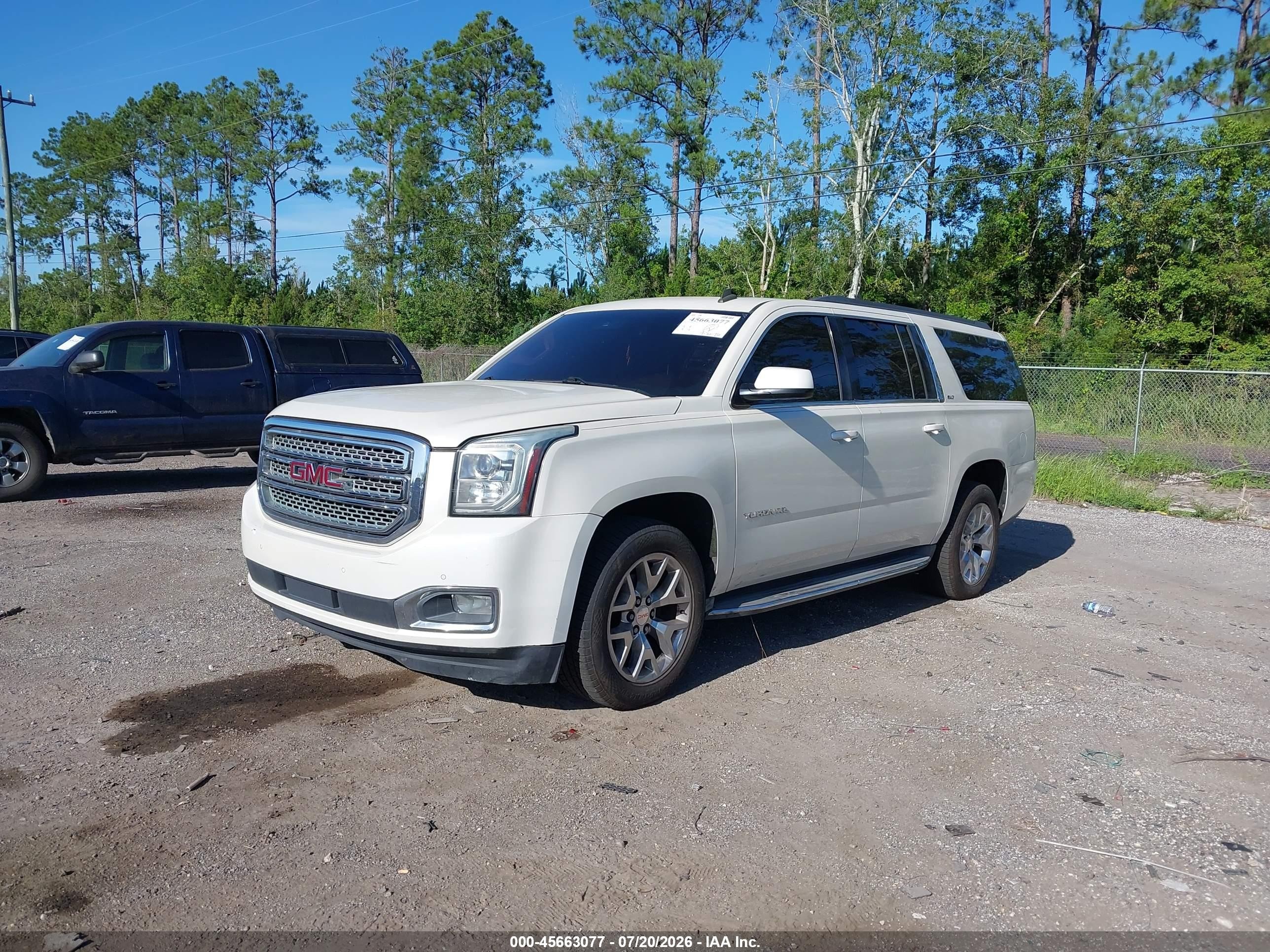 2015 Gmc Yukon Xl 1500 Slt Cream vin: 1GKS2HKC6FR234936