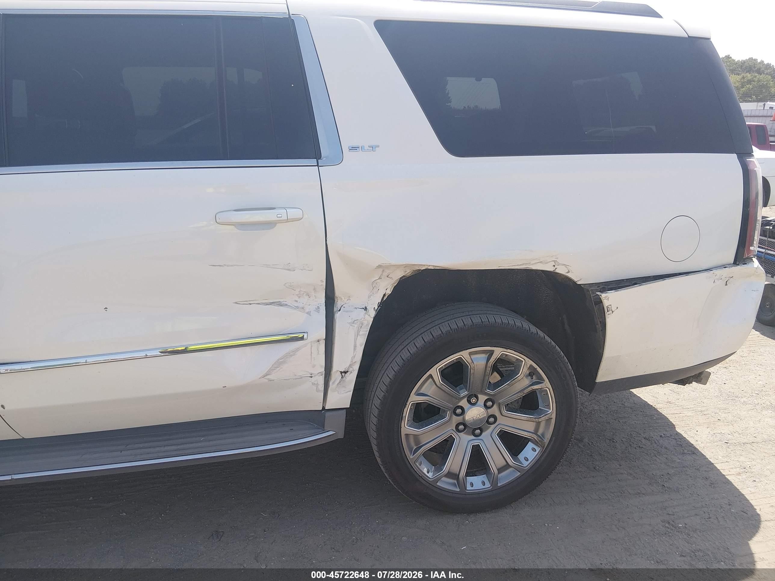 2015 Gmc Yukon Xl 1500 Slt White vin: 1GKS2HKC7FR175041