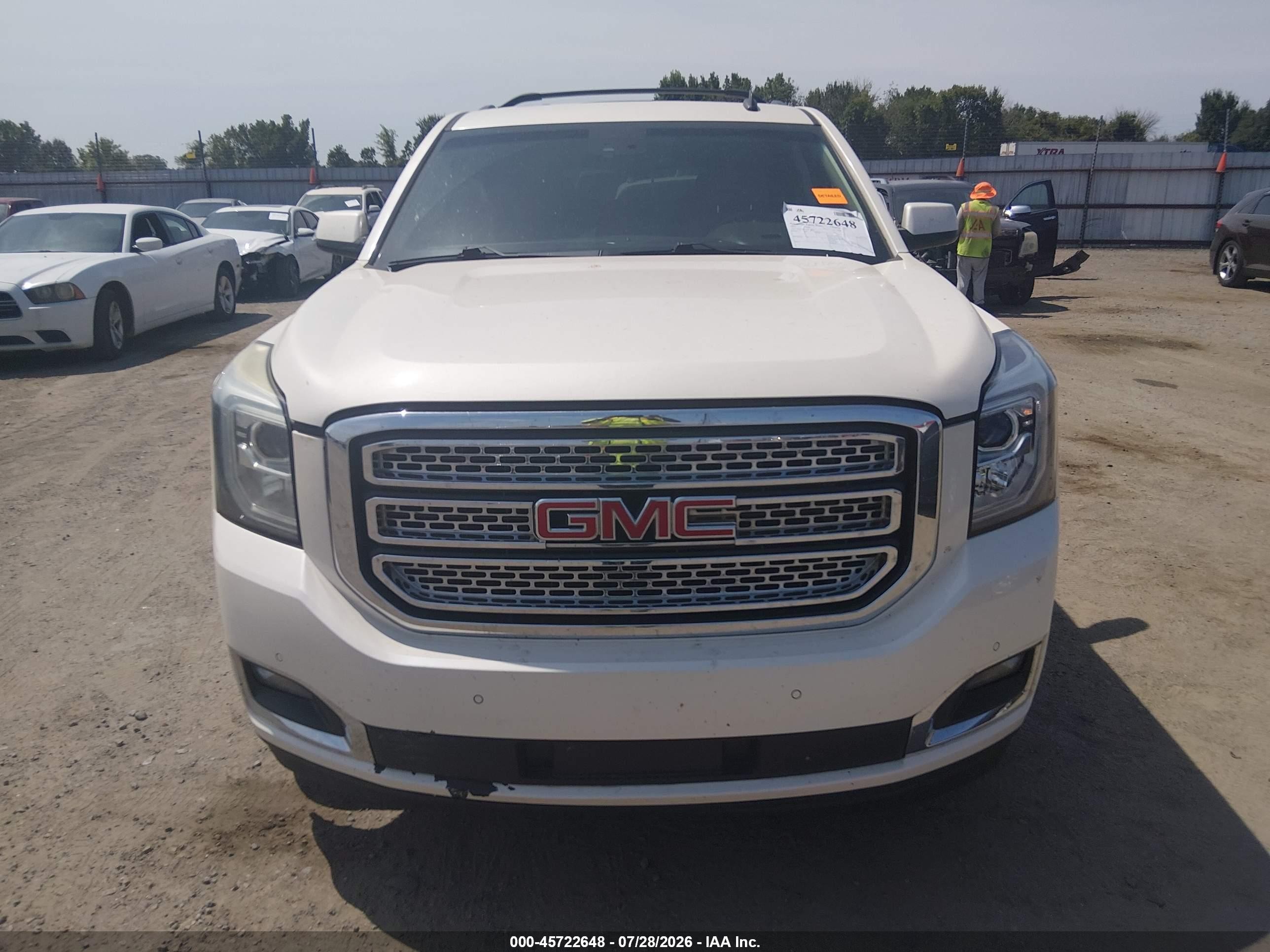 2015 Gmc Yukon Xl 1500 Slt White vin: 1GKS2HKC7FR175041