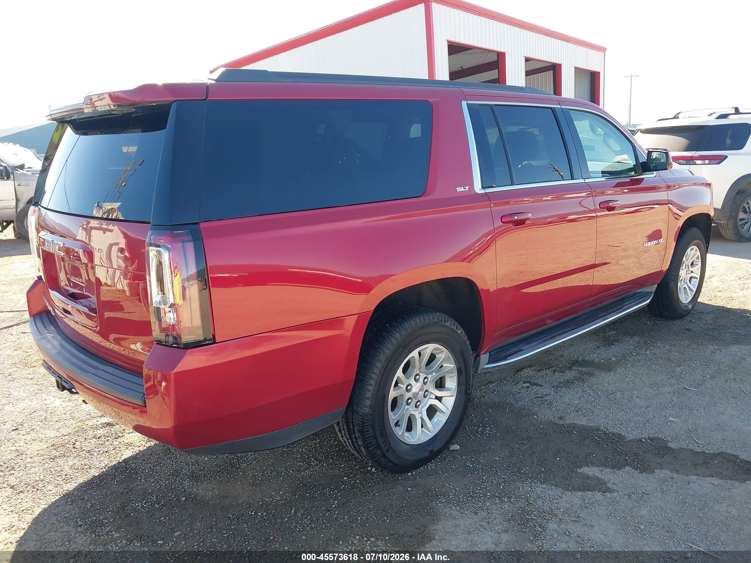 2015 Gmc Yukon Xl 1500 Slt Red vin: 1GKS2HKC7FR197685