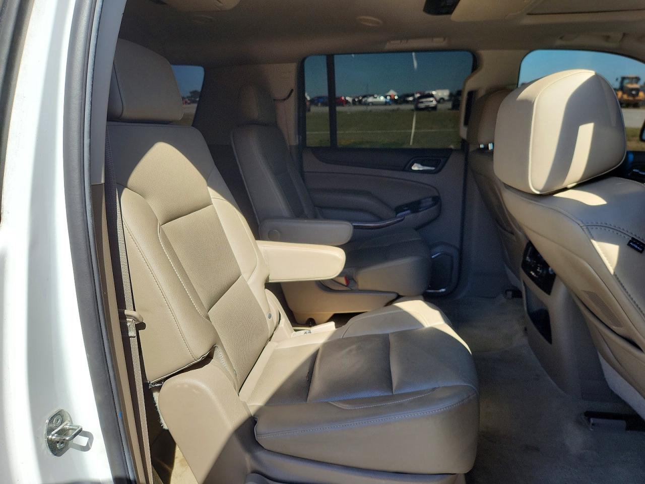 2015 Gmc Yukon Xl K1500 Slt White vin: 1GKS2HKC7FR541113