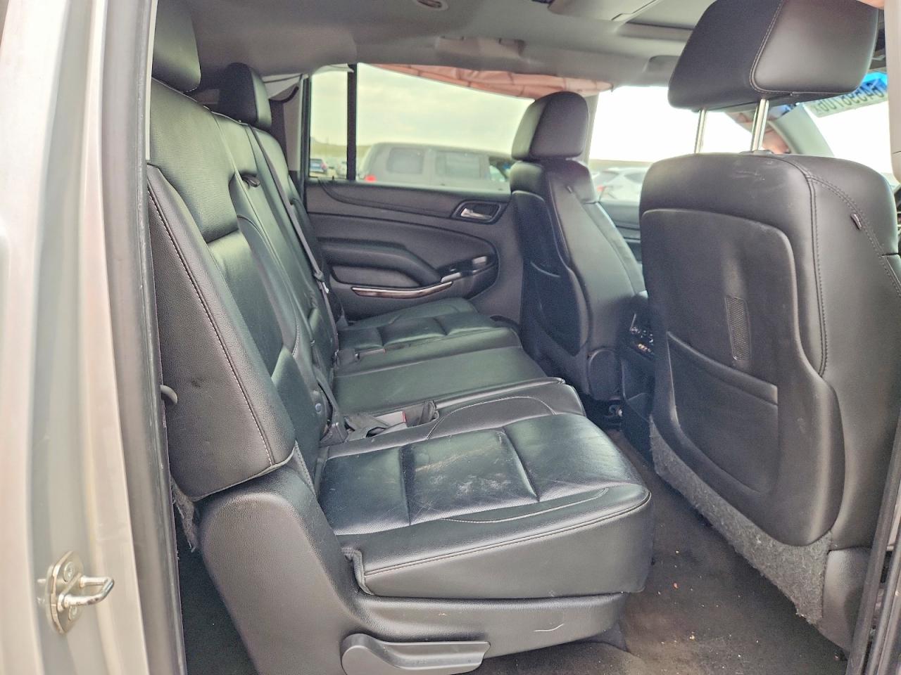 2015 Gmc Yukon Xl K1500 Slt Silver vin: 1GKS2HKC7FR691822