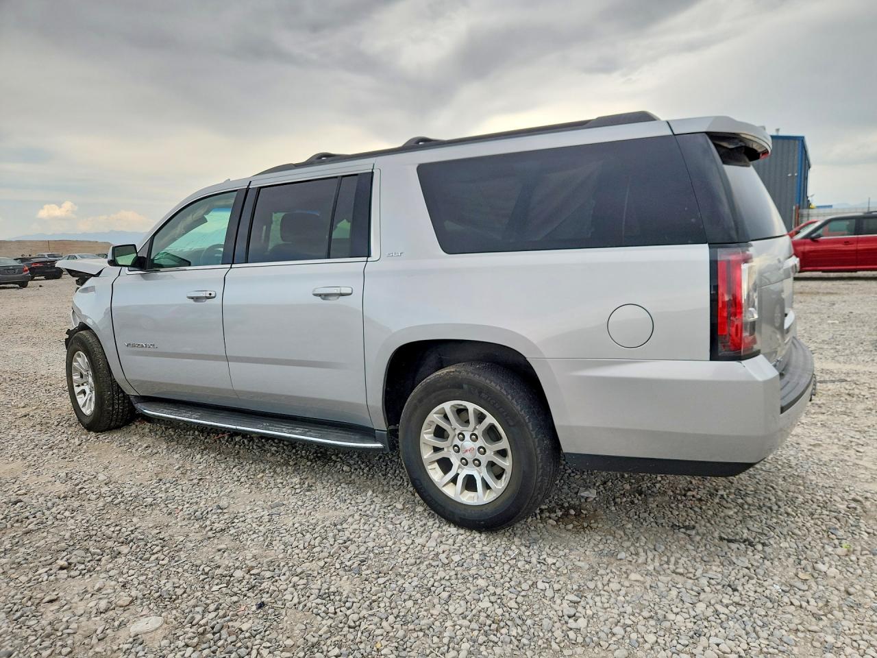 2015 Gmc Yukon Xl K1500 Slt Silver vin: 1GKS2HKC7FR691822