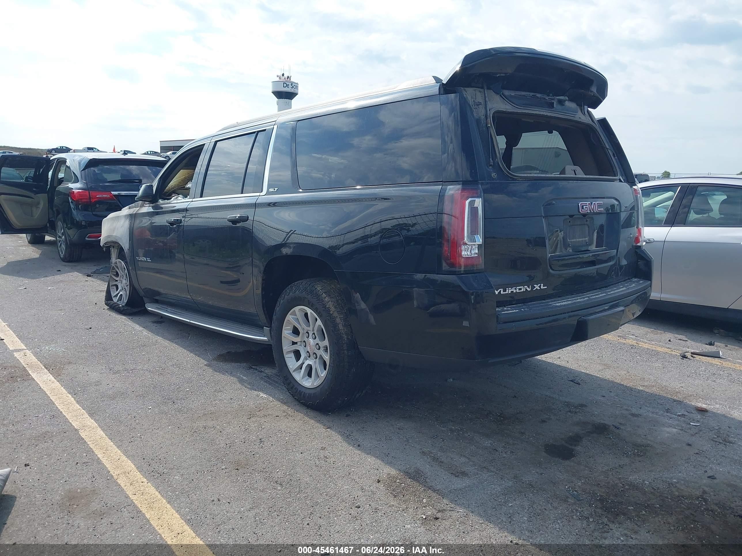 2015 Gmc Yukon Xl 1500 Slt Black vin: 1GKS2HKC9FR113544