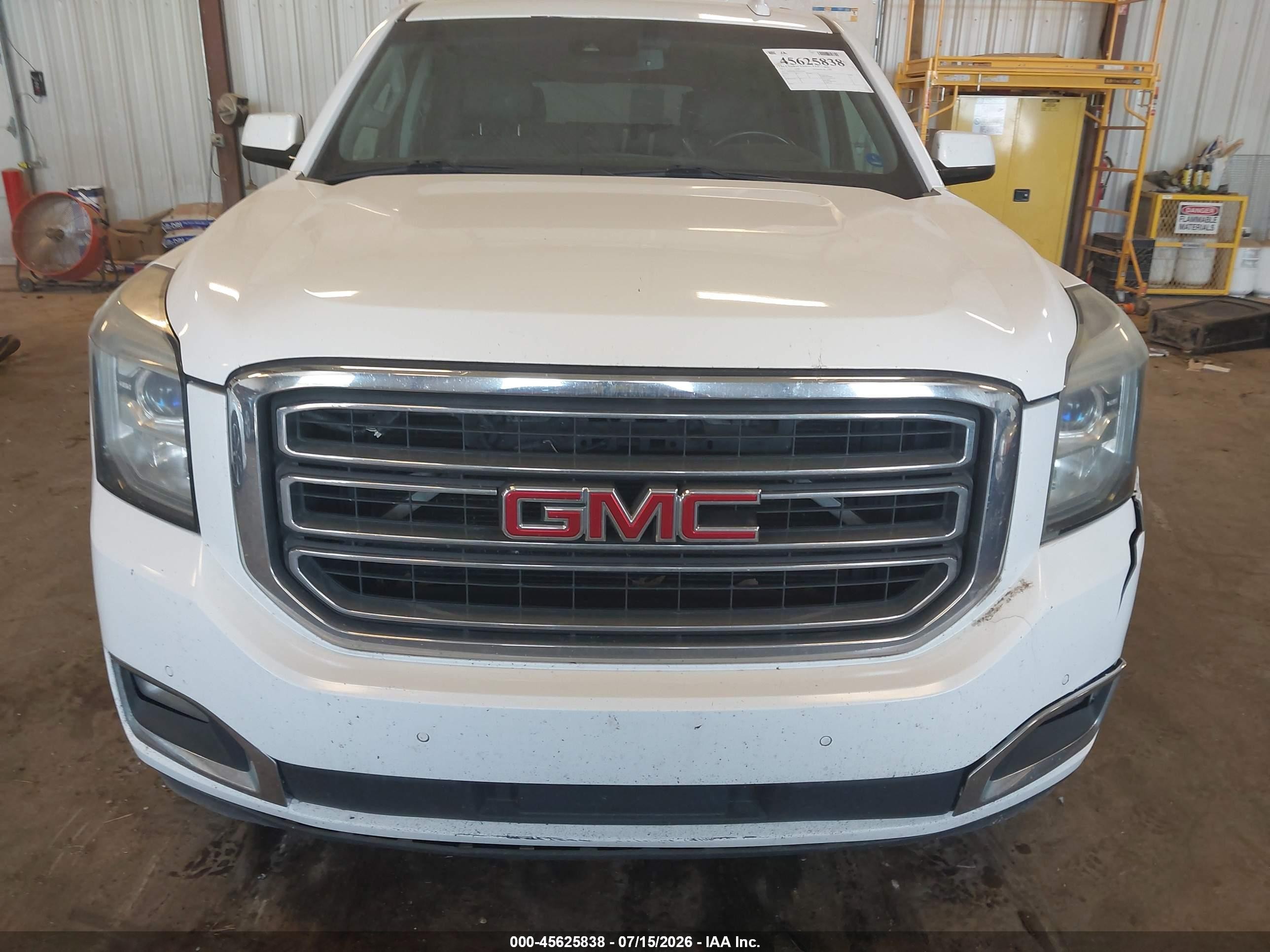 2015 Gmc Yukon Xl 1500 Slt White vin: 1GKS2HKC9FR535409