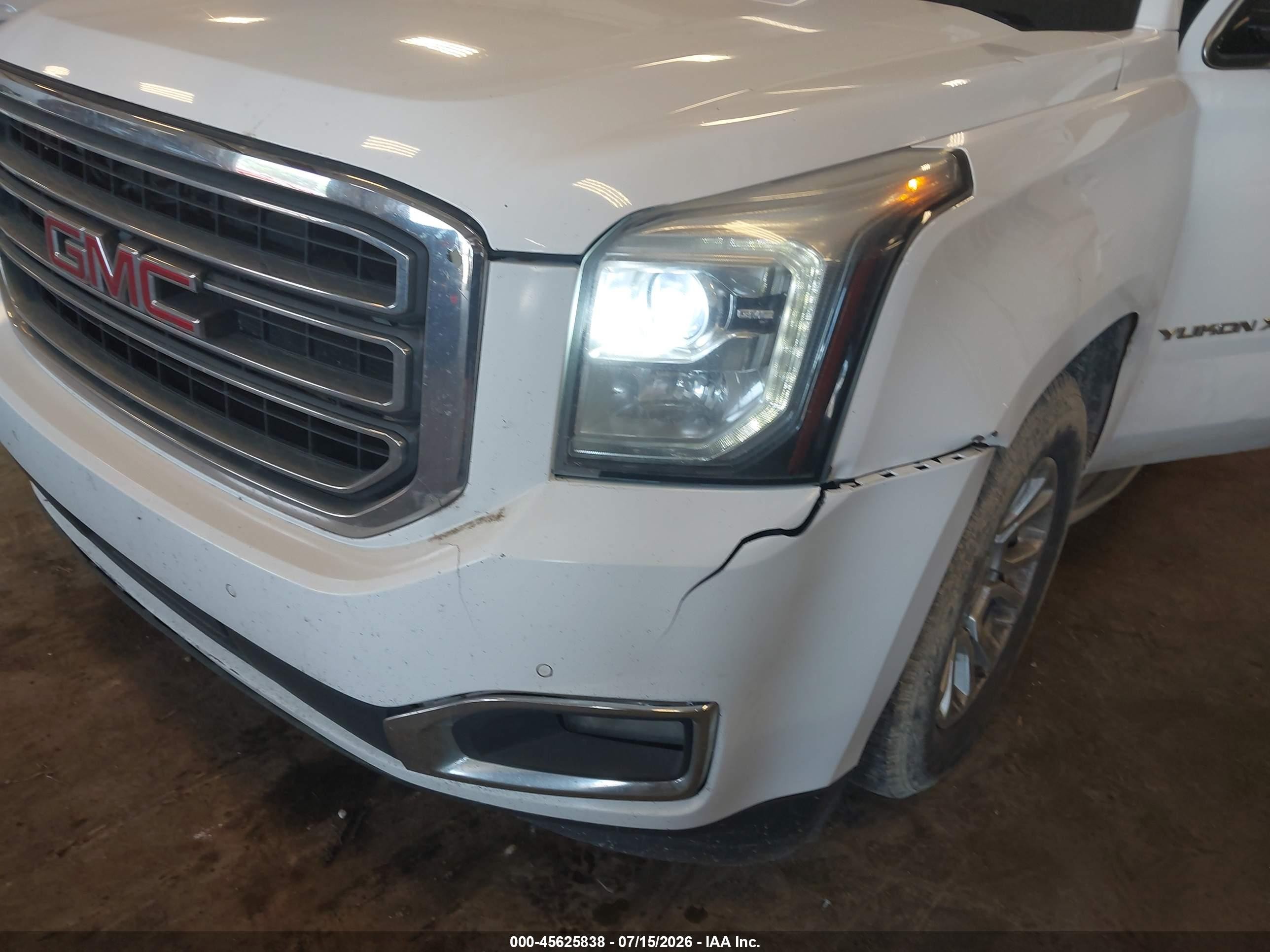 2015 Gmc Yukon Xl 1500 Slt White vin: 1GKS2HKC9FR535409