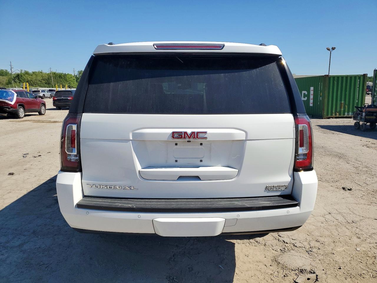 2015 Gmc Yukon Xl K1500 Slt Белый vin: 1GKS2HKCXFR282052