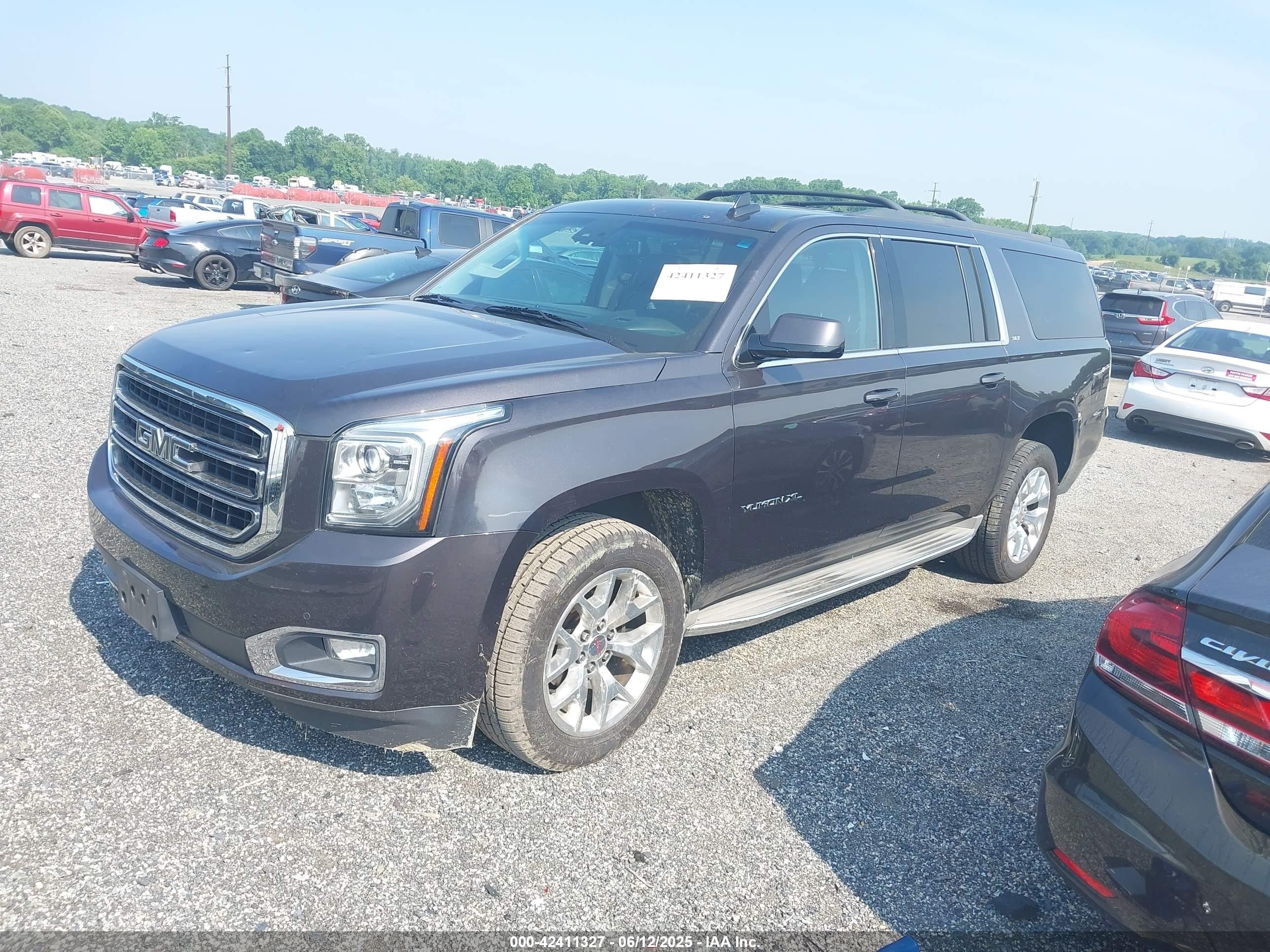 2015 Gmc Yukon Xl 1500 Slt Gray vin: 1GKS2HKCXFR573764