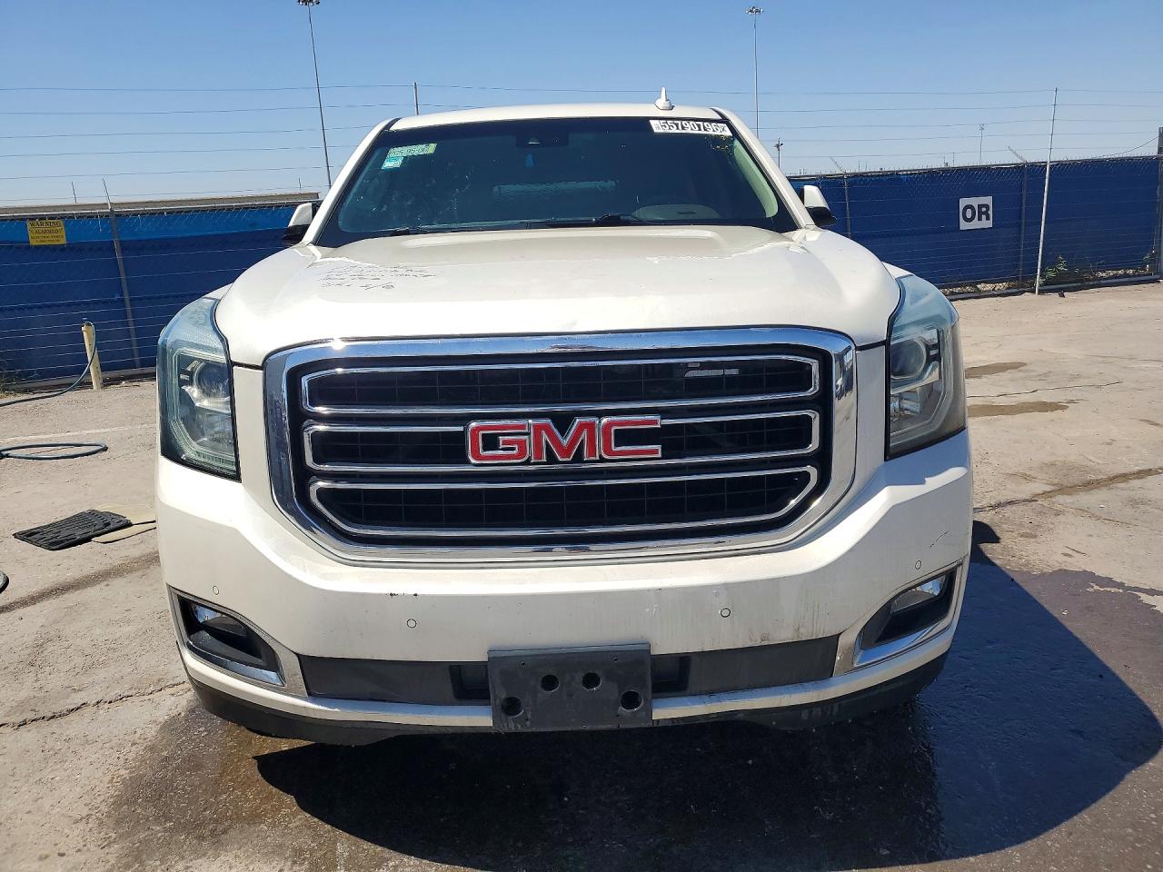 2015 Gmc Yukon Xl K1500 Slt White vin: 1GKS2HKCXFR576972