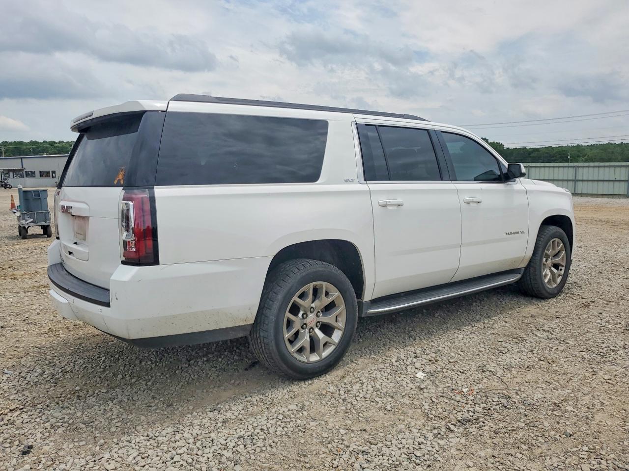2015 Gmc Yukon Xl White vin: 1GKS2HKCXFR675291