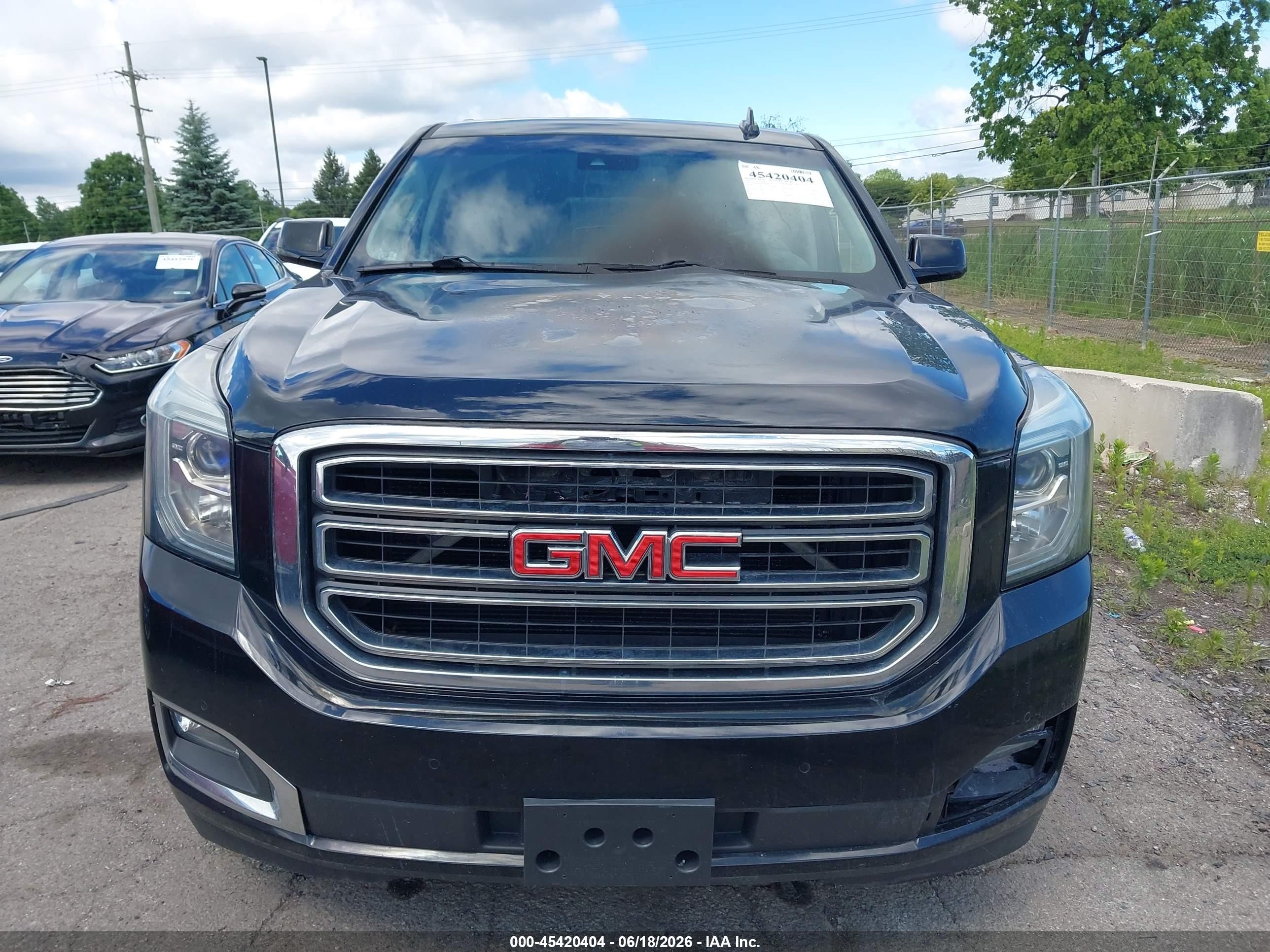 2015 Gmc Yukon Xl 1500 Slt Черный vin: 1GKS2HKCXFR699610