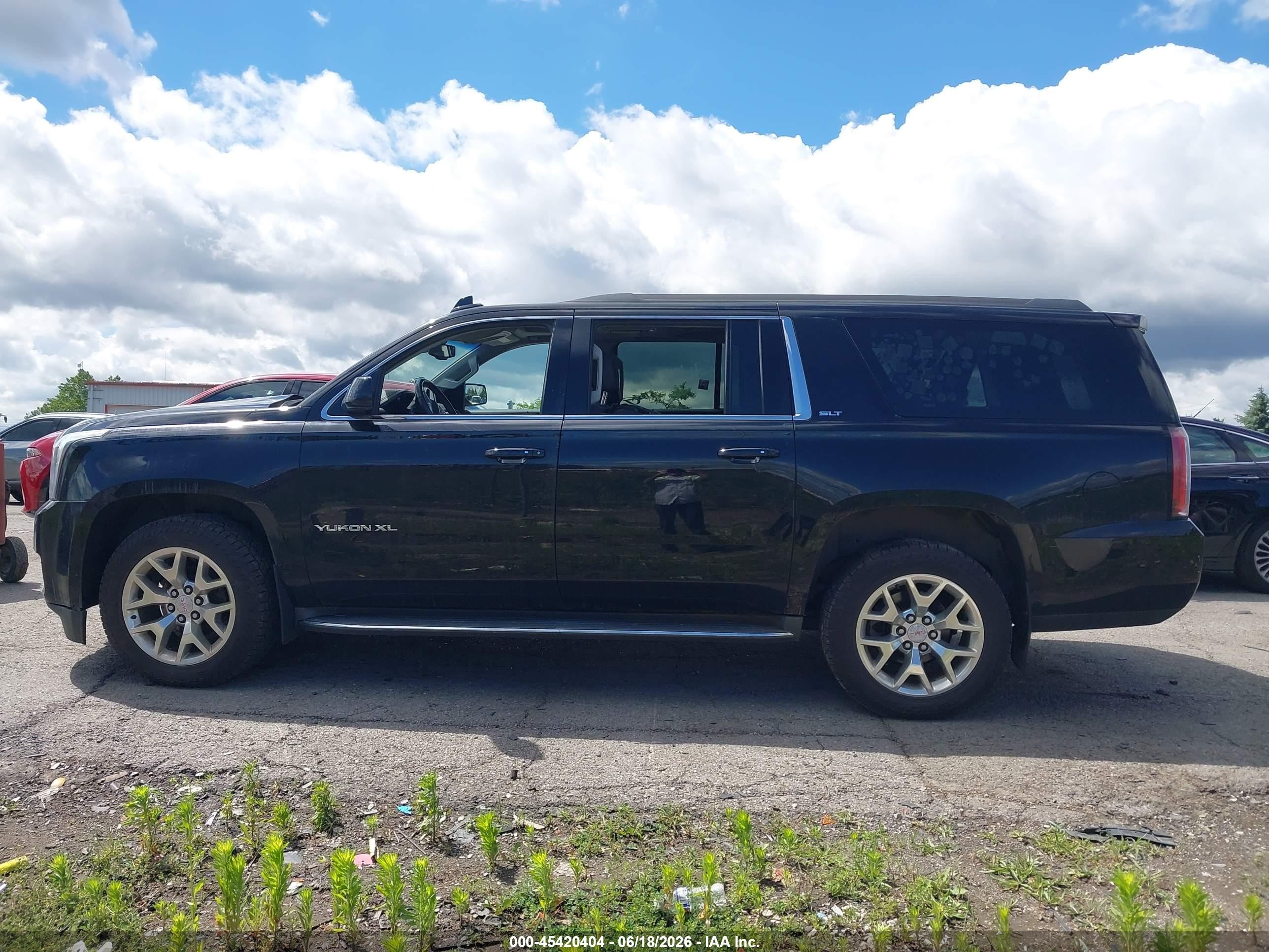 2015 Gmc Yukon Xl 1500 Slt Черный vin: 1GKS2HKCXFR699610