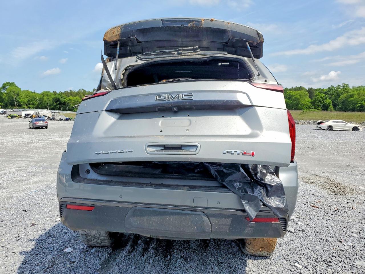 2023 Gmc Yukon Xl K1500 At4 Gray vin: 1GKS2HKD4PR133937