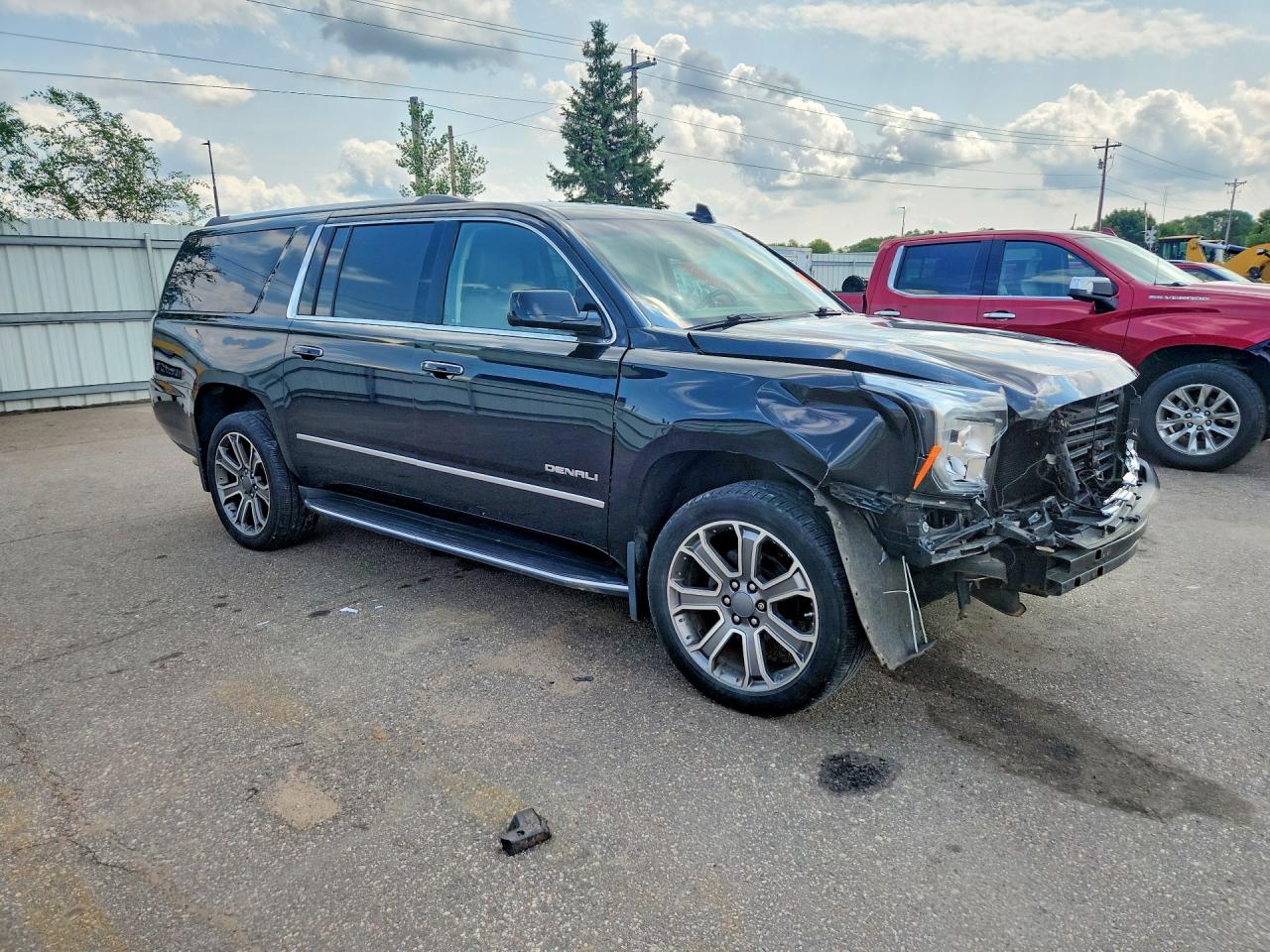 2018 Gmc Yukon Xl Denali Black vin: 1GKS2HKJ2JR136333
