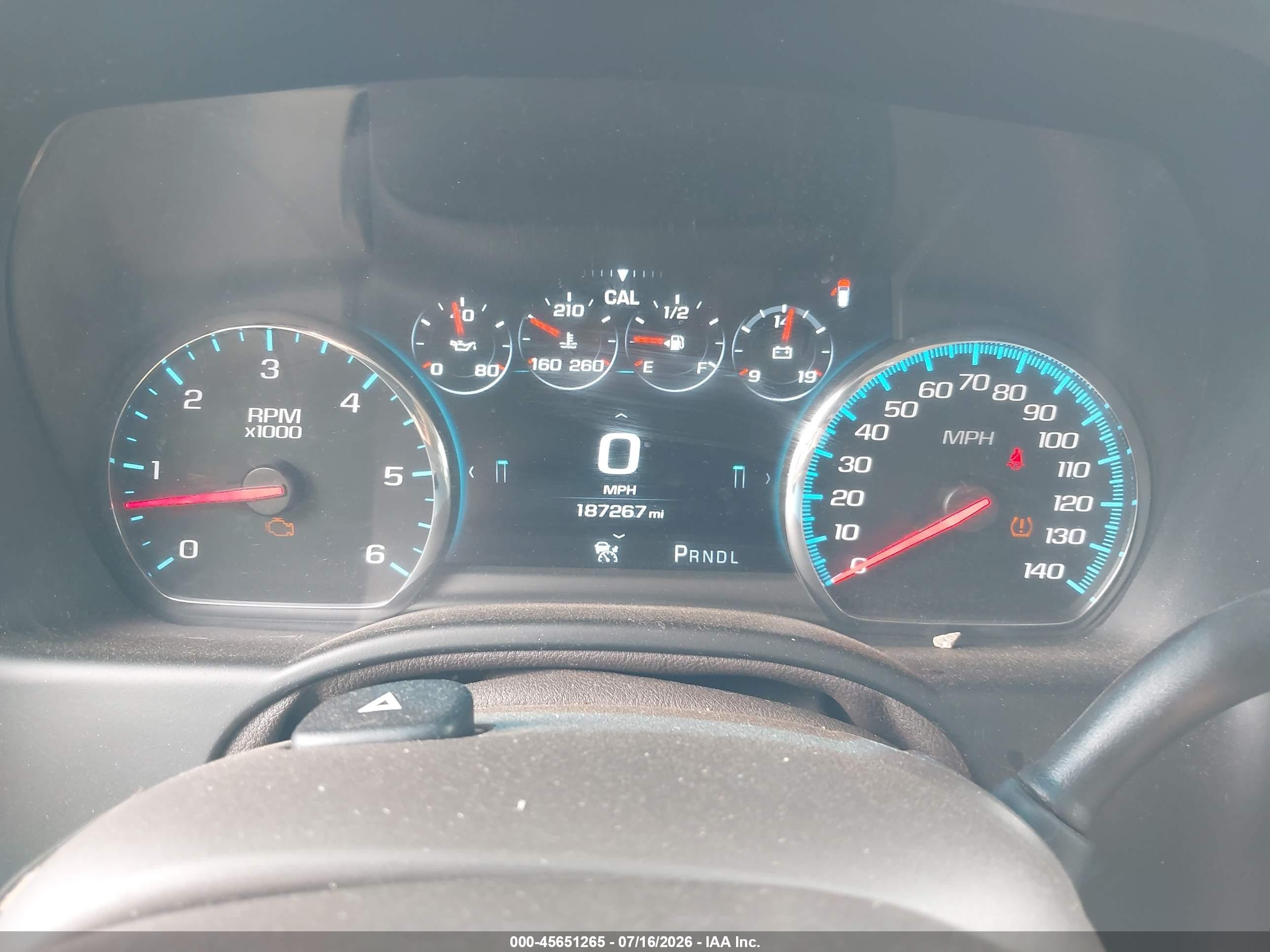 2020 Gmc Yukon Xl 4wd Denali White vin: 1GKS2HKJ8LR135447