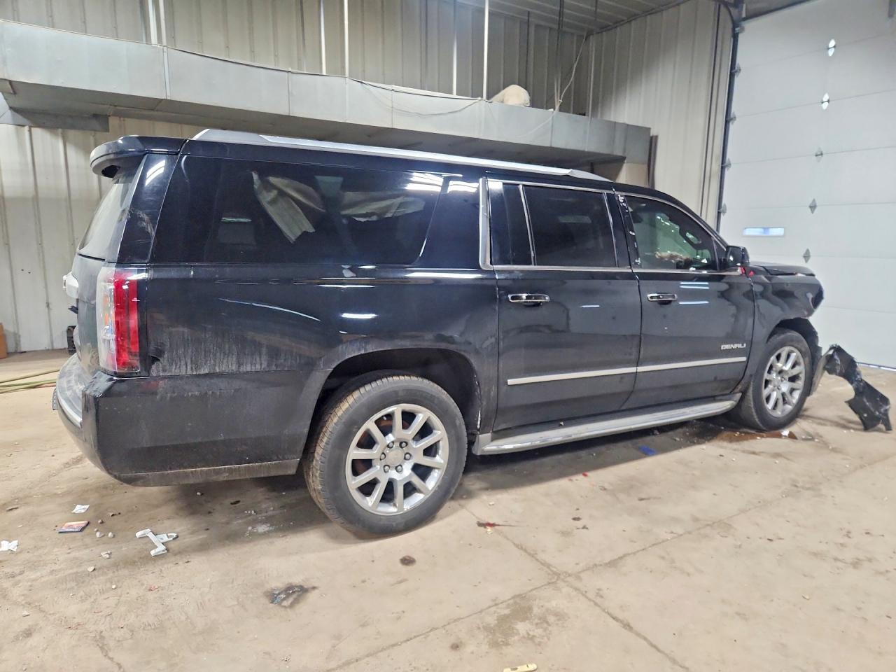 2015 Gmc Yukon Xl Denali Черный vin: 1GKS2JKJ0FR149872
