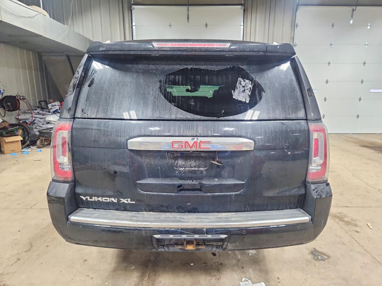 2015 Gmc Yukon Xl Denali Черный vin: 1GKS2JKJ0FR149872