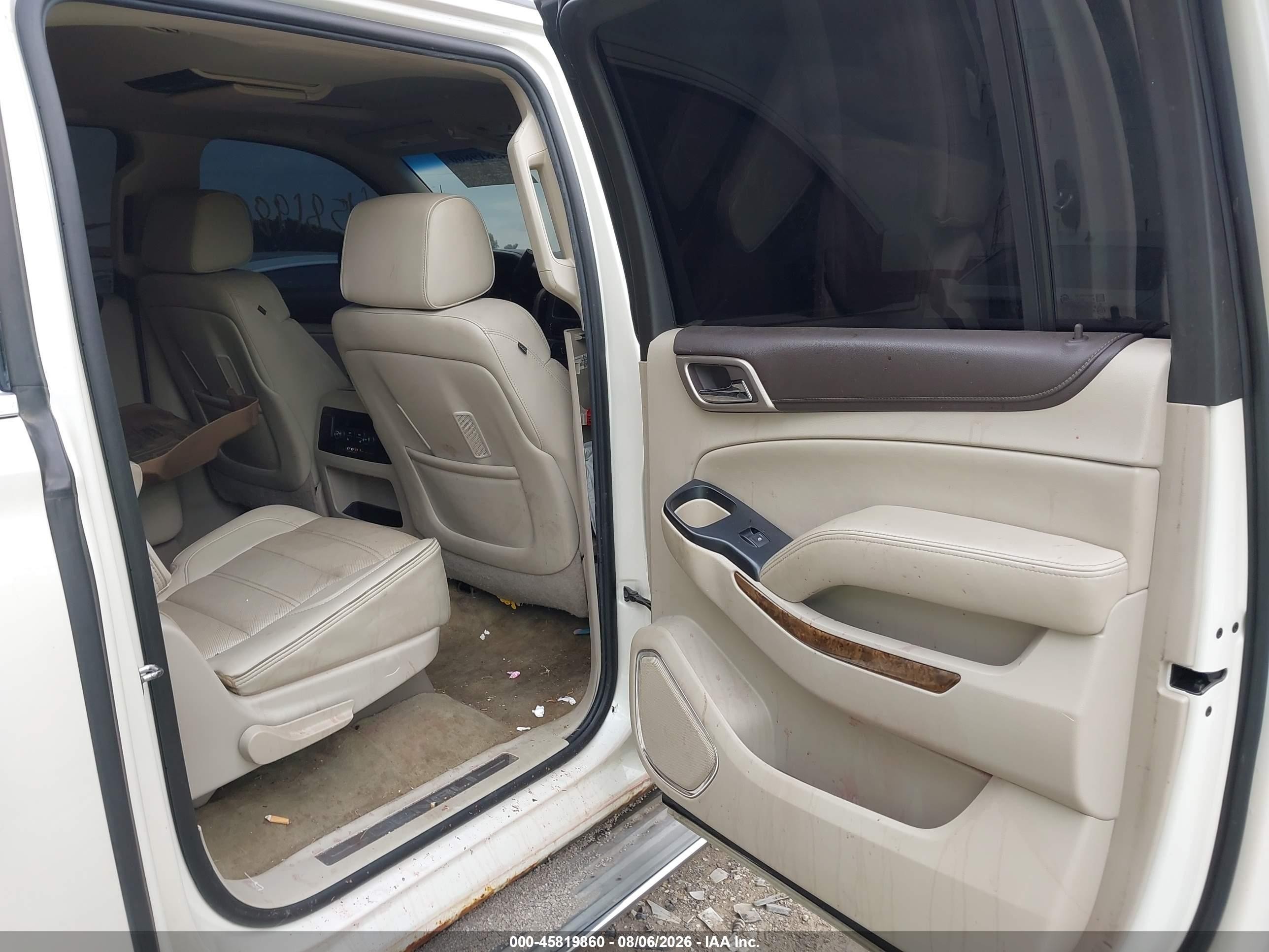 2015 Gmc Yukon Xl 1500 Denali White vin: 1GKS2JKJ0FR215210