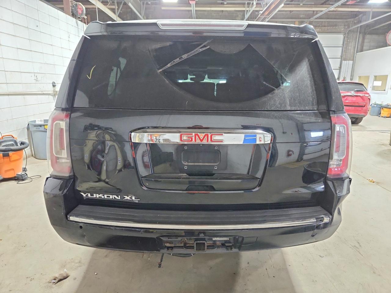 2015 Gmc Yukon Xl Denali Black vin: 1GKS2JKJ0FR298749