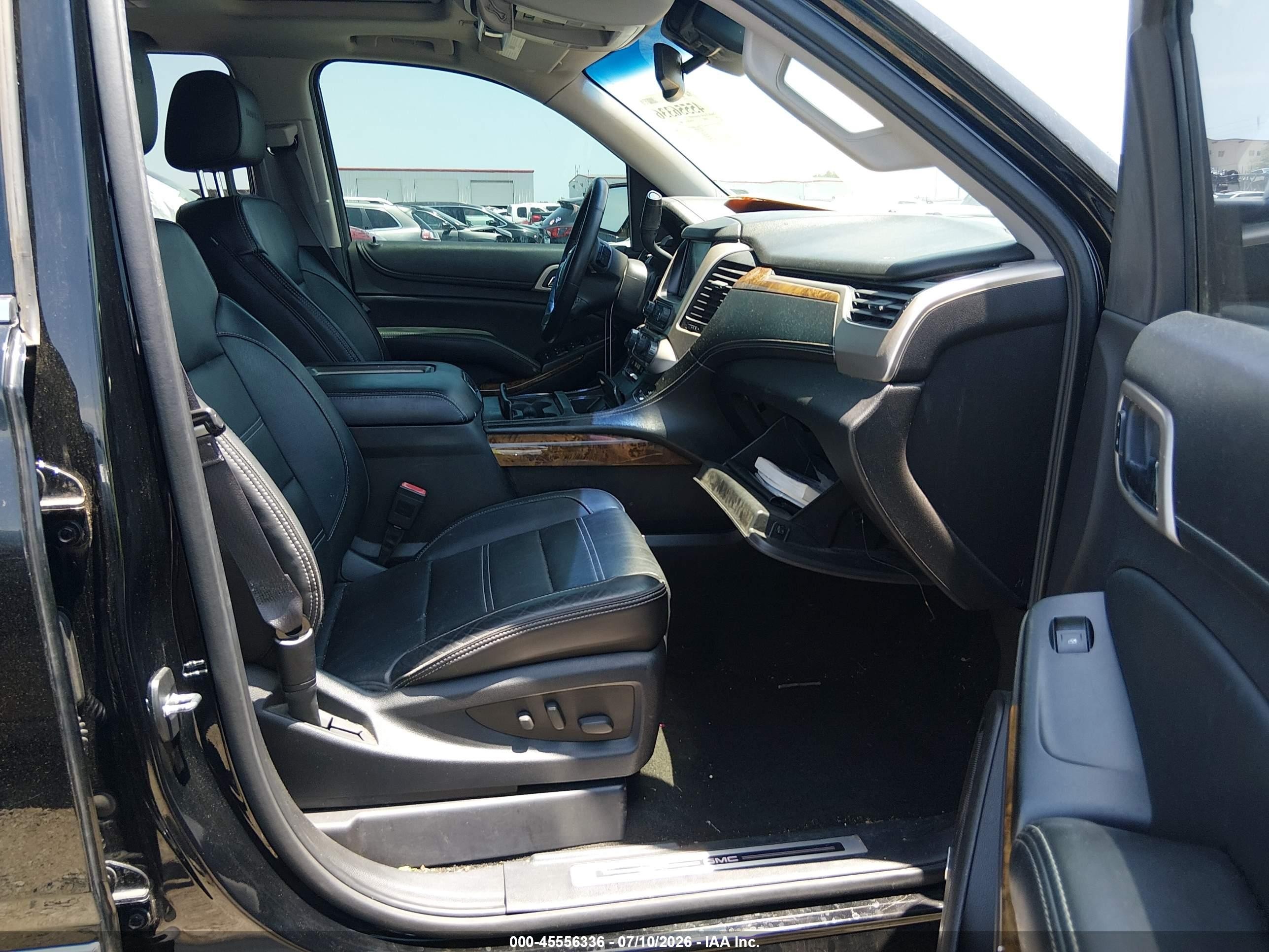 2015 Gmc Yukon Xl 1500 Denali Черный vin: 1GKS2JKJ0FR568322