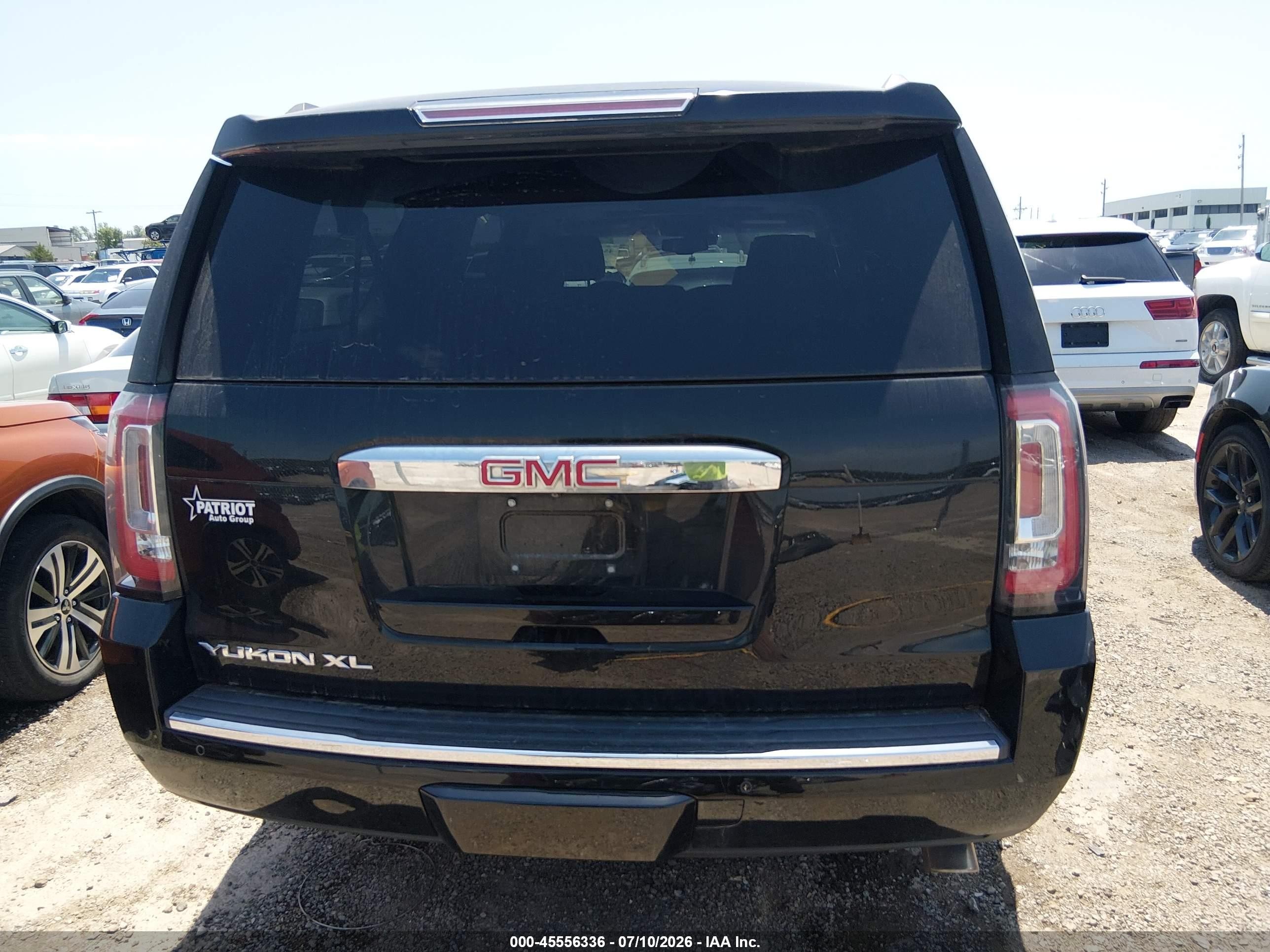 2015 Gmc Yukon Xl 1500 Denali Черный vin: 1GKS2JKJ0FR568322
