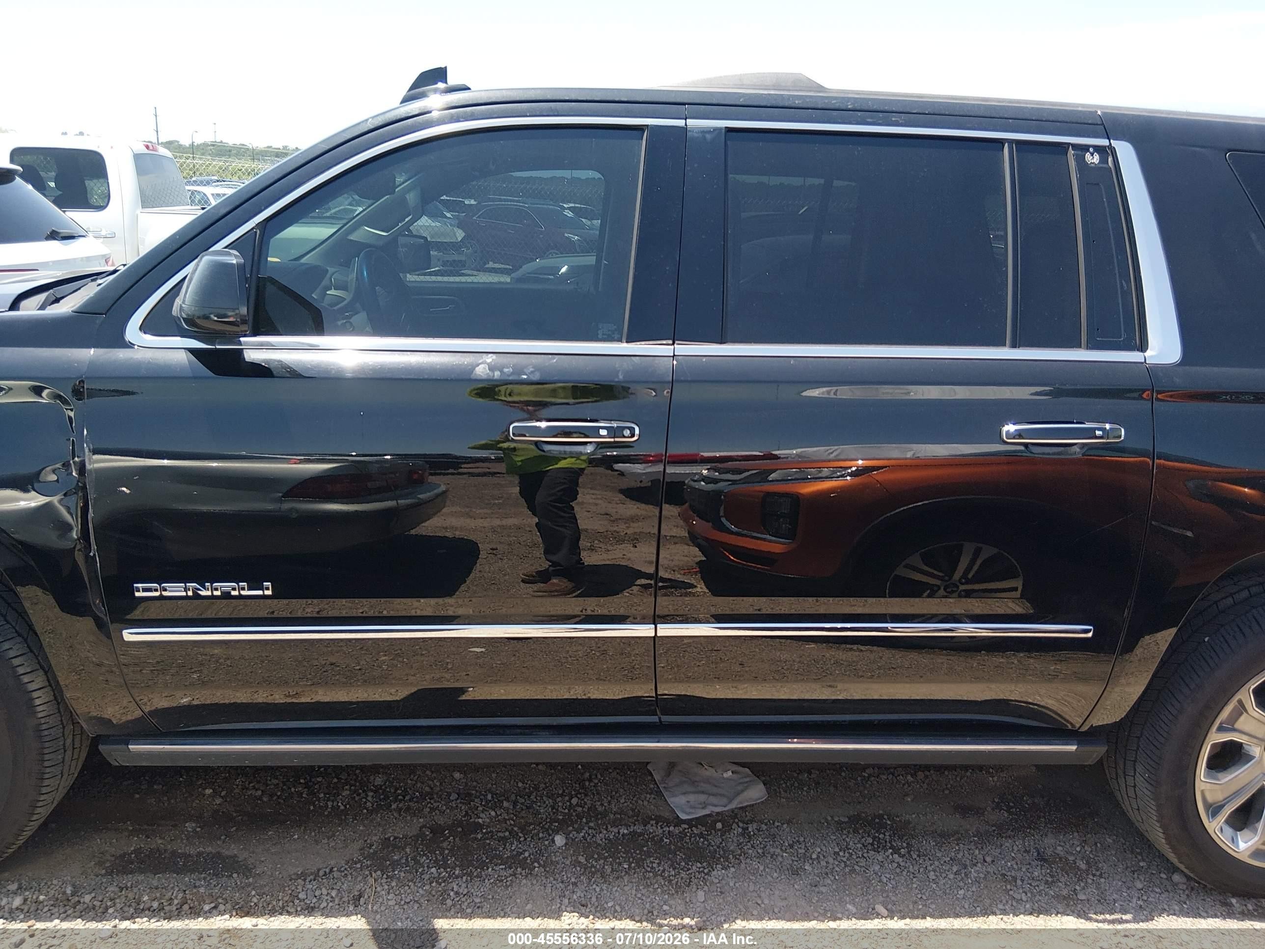 2015 Gmc Yukon Xl 1500 Denali Черный vin: 1GKS2JKJ0FR568322