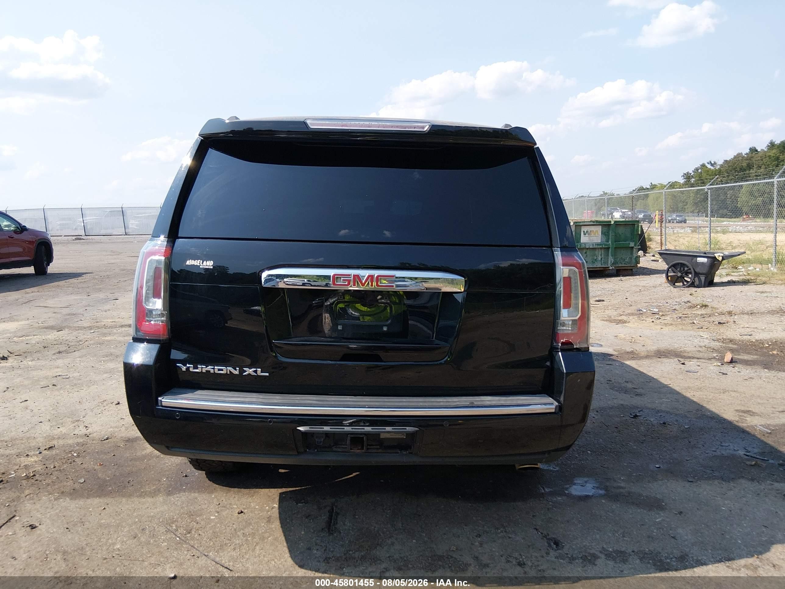 2015 Gmc Yukon Xl 1500 Denali Black vin: 1GKS2JKJ0FR587470