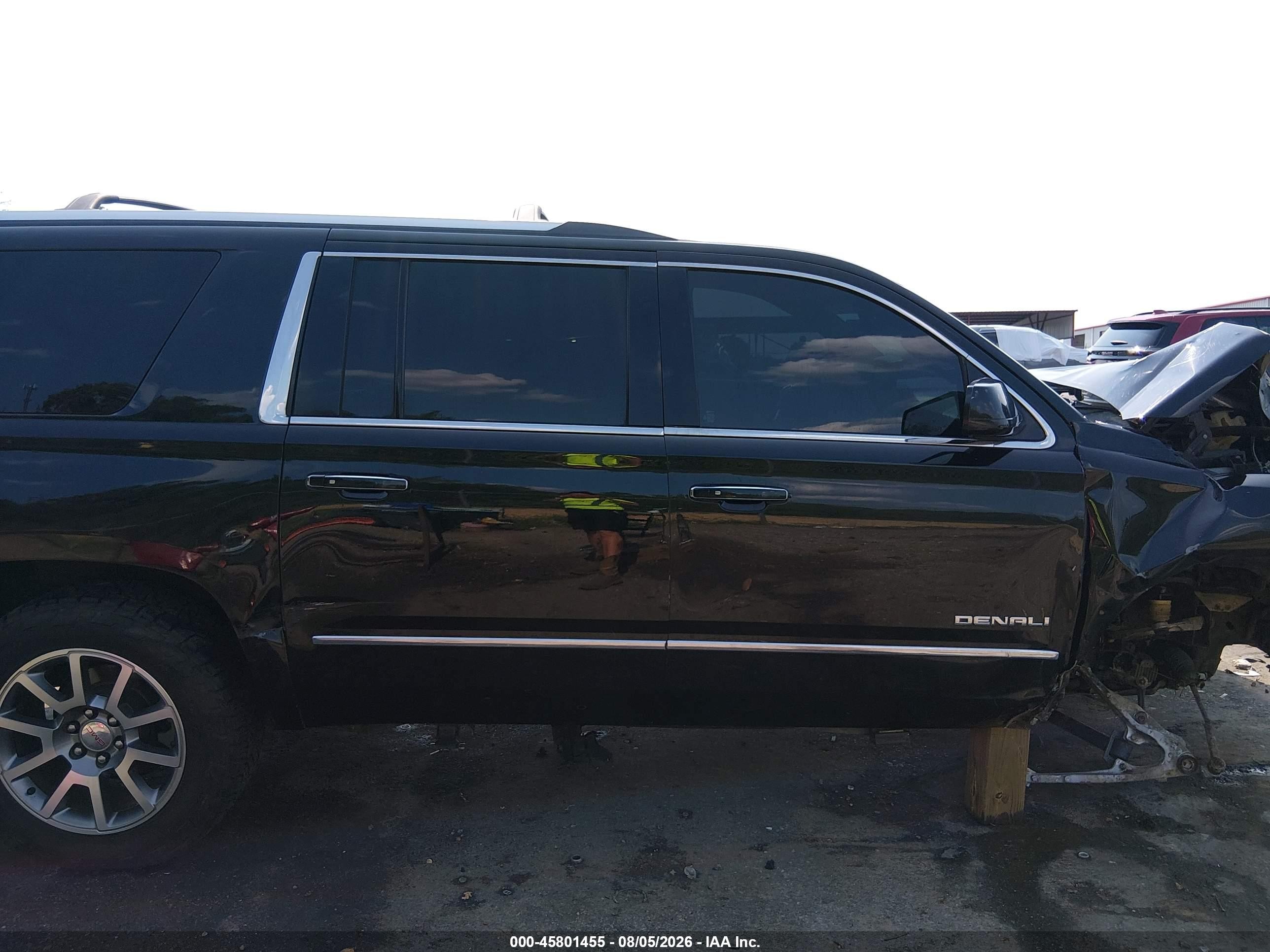 2015 Gmc Yukon Xl 1500 Denali Black vin: 1GKS2JKJ0FR587470