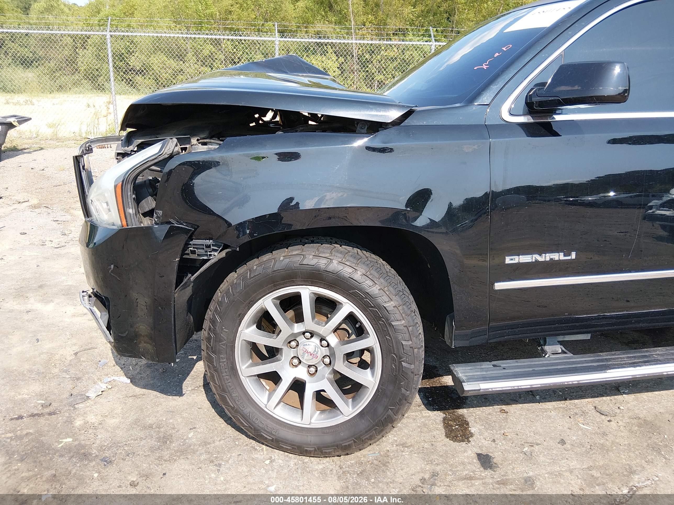 2015 Gmc Yukon Xl 1500 Denali Black vin: 1GKS2JKJ0FR587470