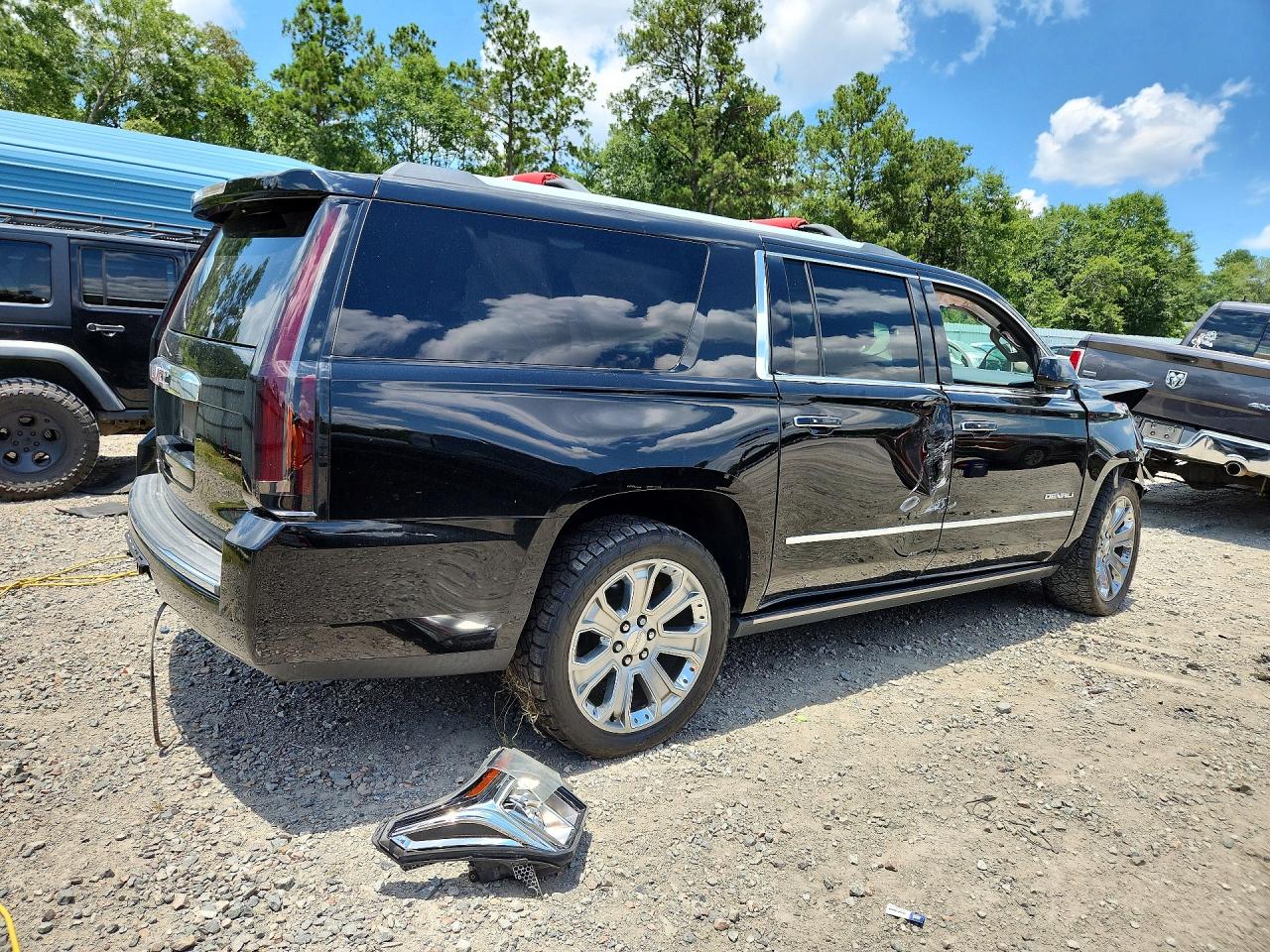 2015 Gmc Yukon Xl Denali Black vin: 1GKS2JKJ0FR660093
