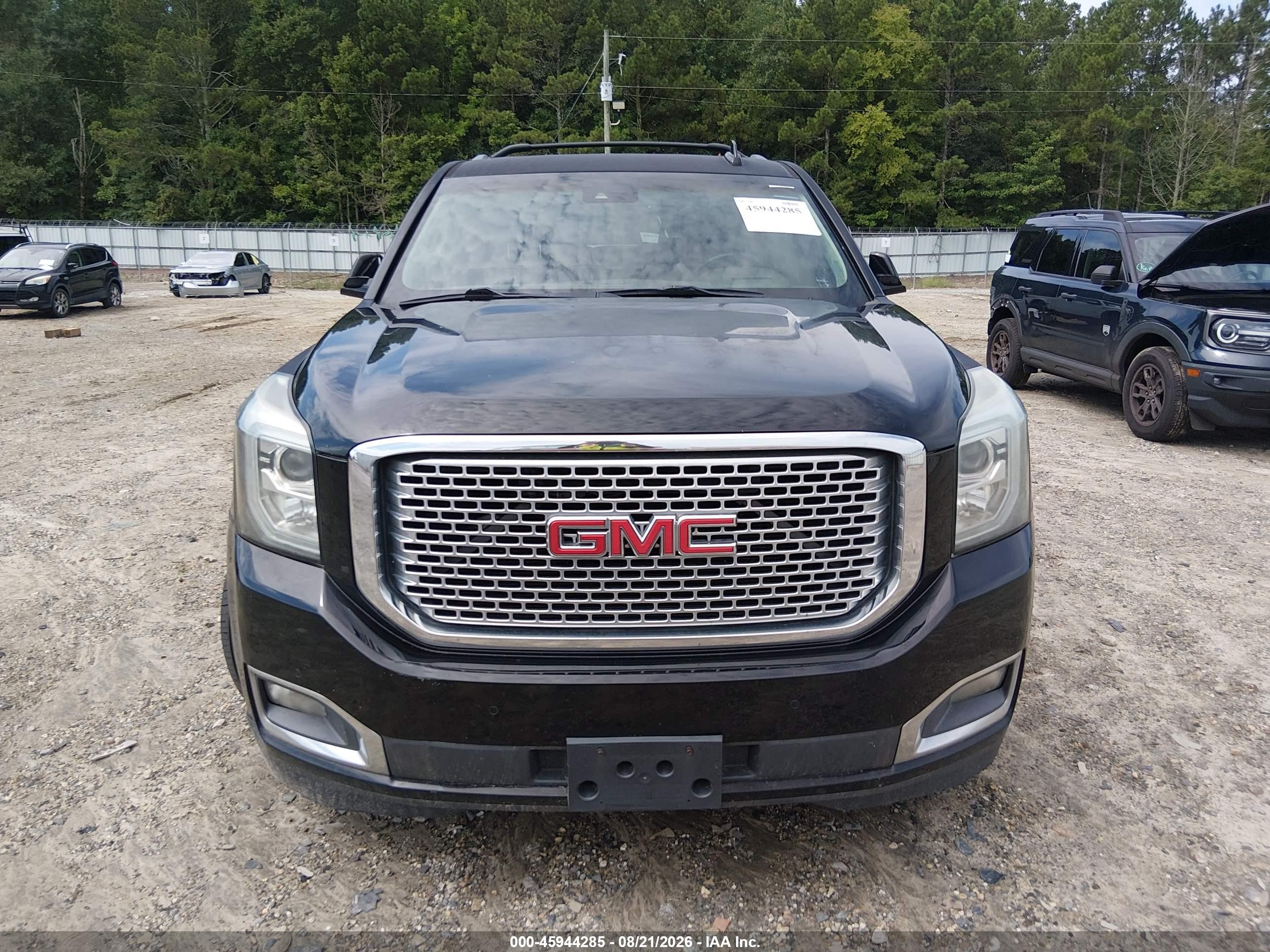 2015 Gmc Yukon Xl 1500 Denali Black vin: 1GKS2JKJ0FR748545